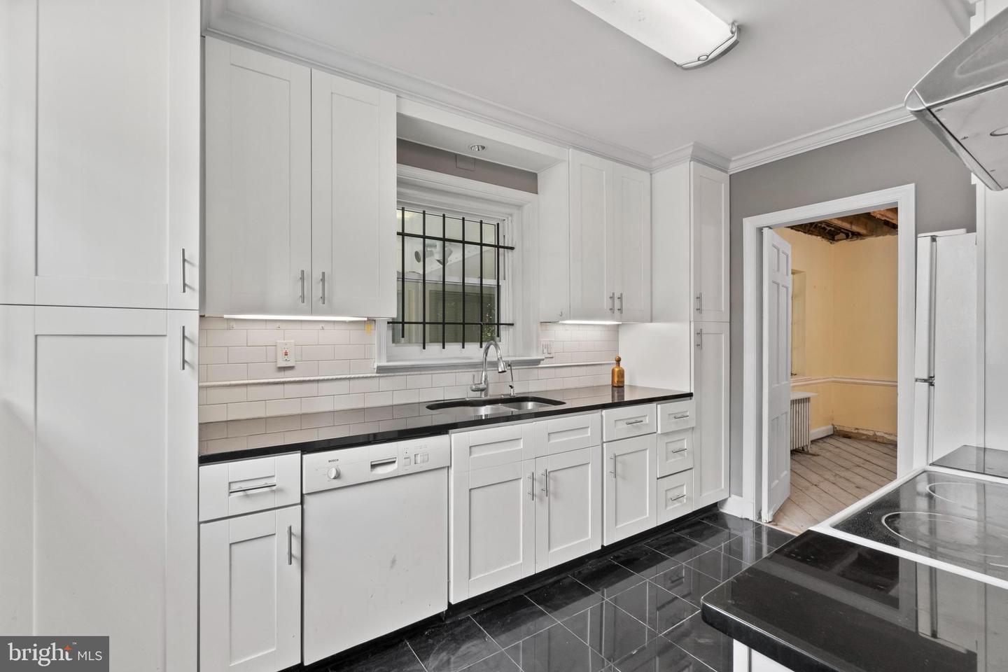 6015 BROAD BRANCH RD NW, WASHINGTON, District Of Columbia 20015, 3 Bedrooms Bedrooms, ,2 BathroomsBathrooms,Residential,For sale,6015 BROAD BRANCH RD NW,DCDC2213654 MLS # DCDC2213654