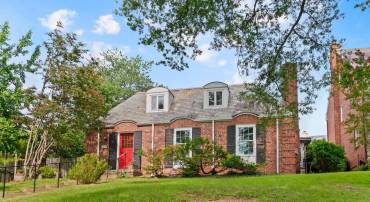 6015 BROAD BRANCH RD NW, WASHINGTON, District Of Columbia 20015, 3 Bedrooms Bedrooms, ,2 BathroomsBathrooms,Residential,For sale,6015 BROAD BRANCH RD NW,DCDC2213654 MLS # DCDC2213654