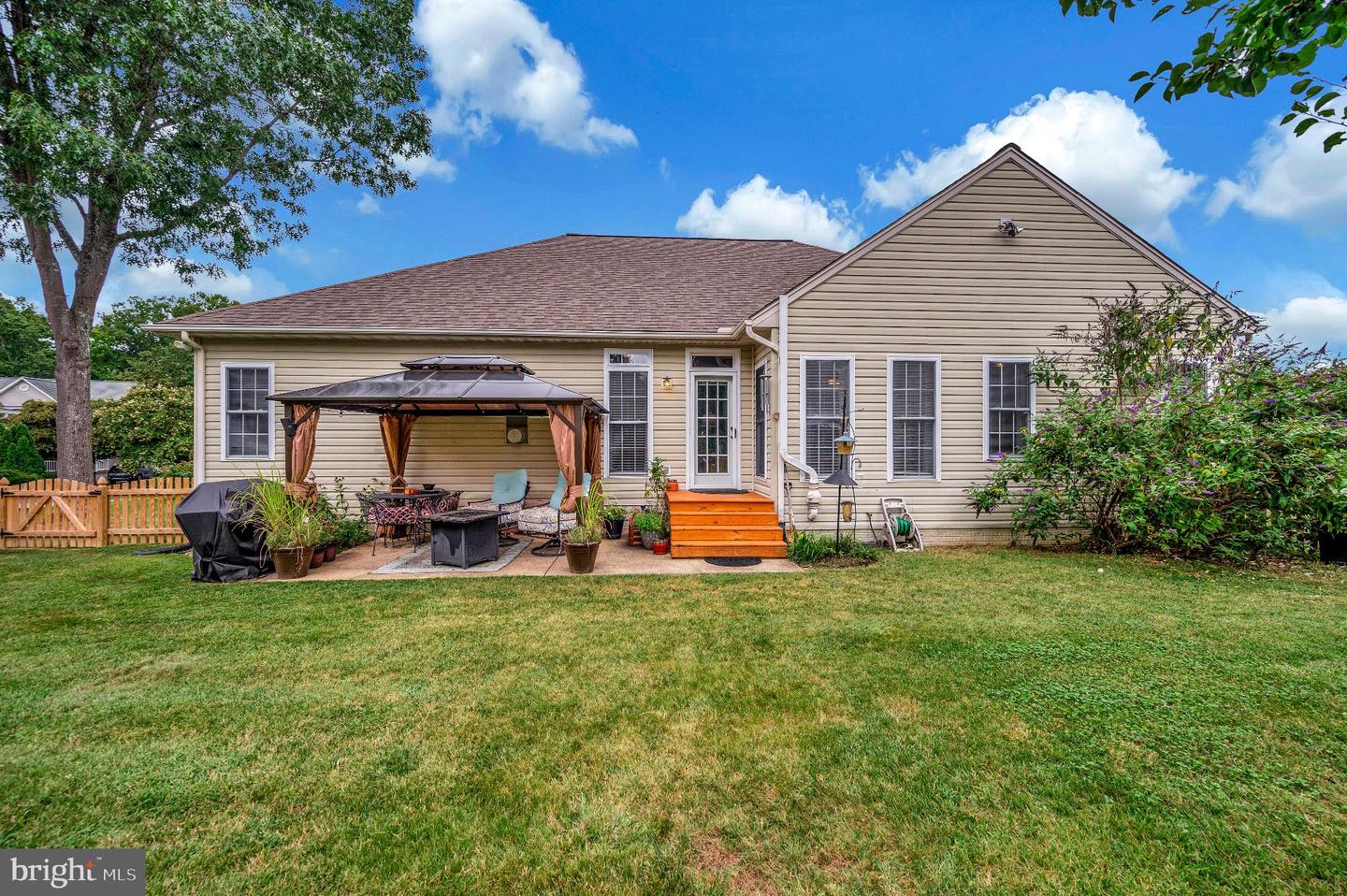 3812 WINDING HOLLOW DR, FREDERICKSBURG, Virginia 22408, 3 Bedrooms Bedrooms, 5 Rooms Rooms,2 BathroomsBathrooms,Residential,For sale,3812 WINDING HOLLOW DR,VASP2035232 MLS # VASP2035232