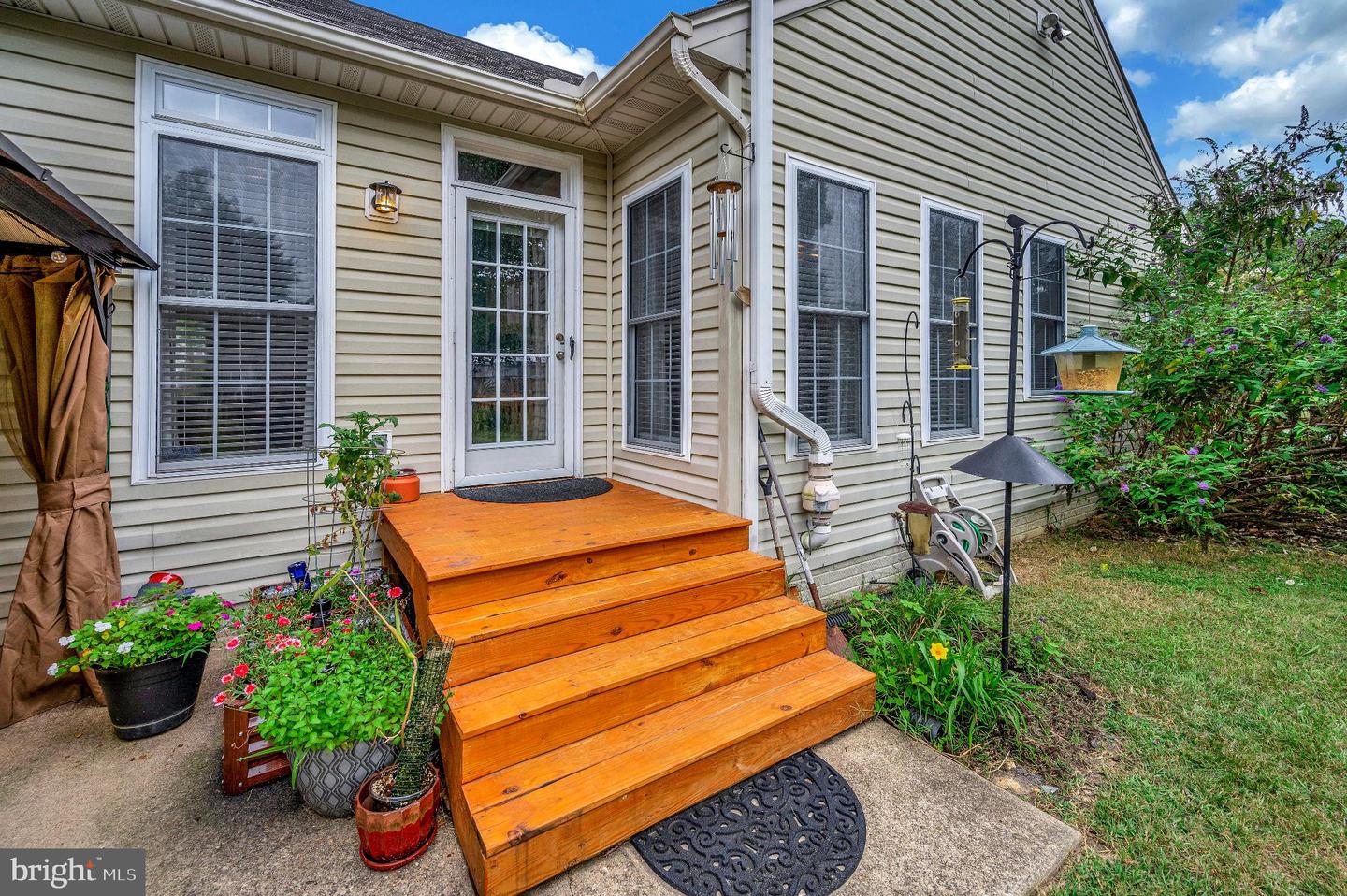 3812 WINDING HOLLOW DR, FREDERICKSBURG, Virginia 22408, 3 Bedrooms Bedrooms, 5 Rooms Rooms,2 BathroomsBathrooms,Residential,For sale,3812 WINDING HOLLOW DR,VASP2035232 MLS # VASP2035232