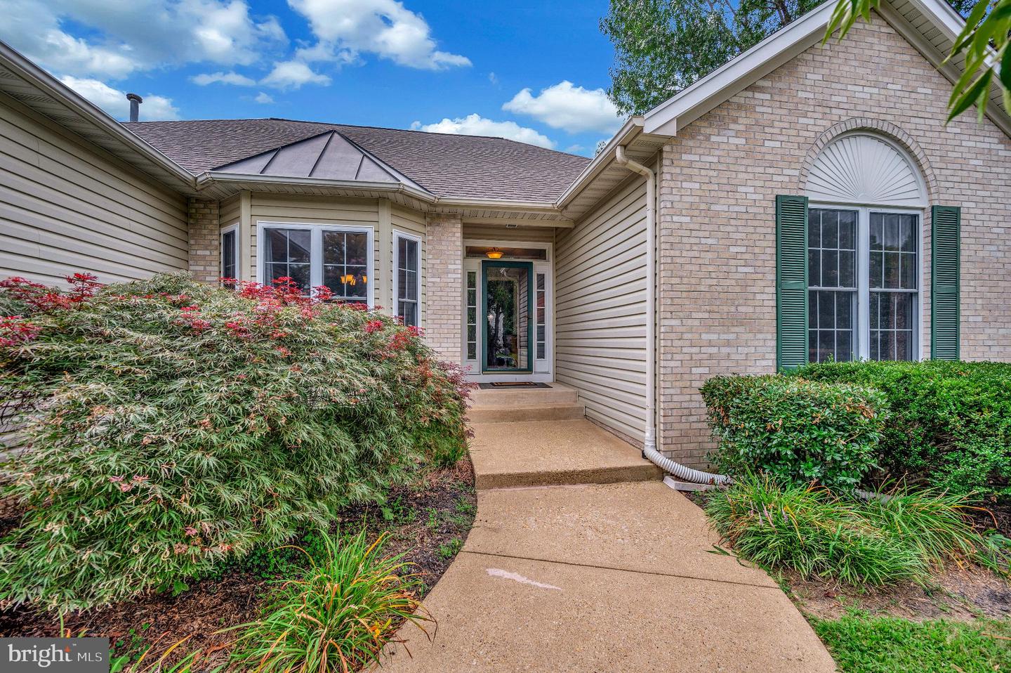 3812 WINDING HOLLOW DR, FREDERICKSBURG, Virginia 22408, 3 Bedrooms Bedrooms, 5 Rooms Rooms,2 BathroomsBathrooms,Residential,For sale,3812 WINDING HOLLOW DR,VASP2035232 MLS # VASP2035232