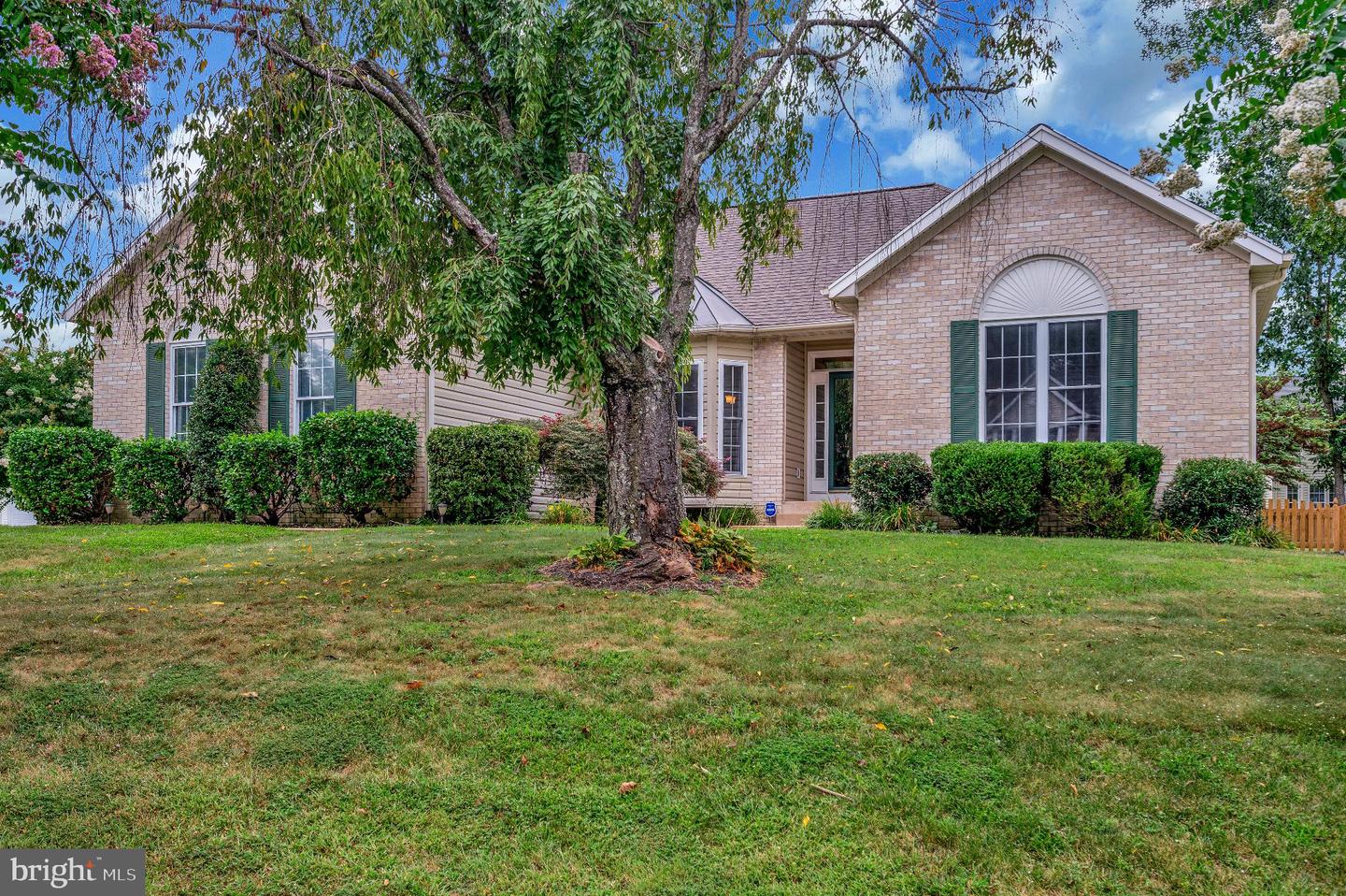 3812 WINDING HOLLOW DR, FREDERICKSBURG, Virginia 22408, 3 Bedrooms Bedrooms, 5 Rooms Rooms,2 BathroomsBathrooms,Residential,For sale,3812 WINDING HOLLOW DR,VASP2035232 MLS # VASP2035232