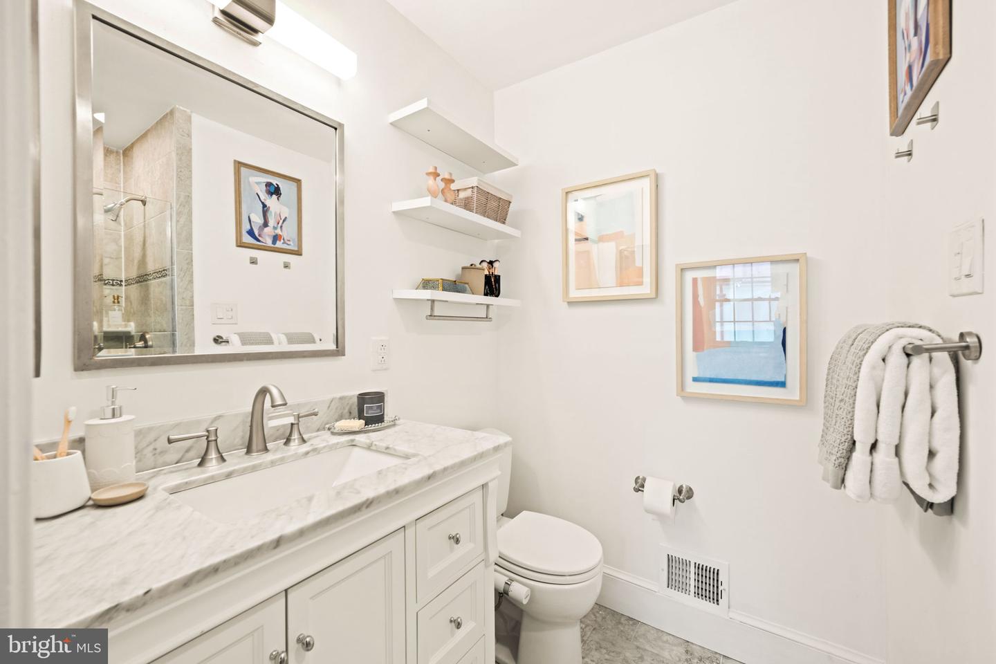 621 S SAINT ASAPH ST, ALEXANDRIA, Virginia 22314, 4 Bedrooms Bedrooms, ,2 BathroomsBathrooms,Residential,For sale,621 S SAINT ASAPH ST,VAAX2048238 MLS # VAAX2048238