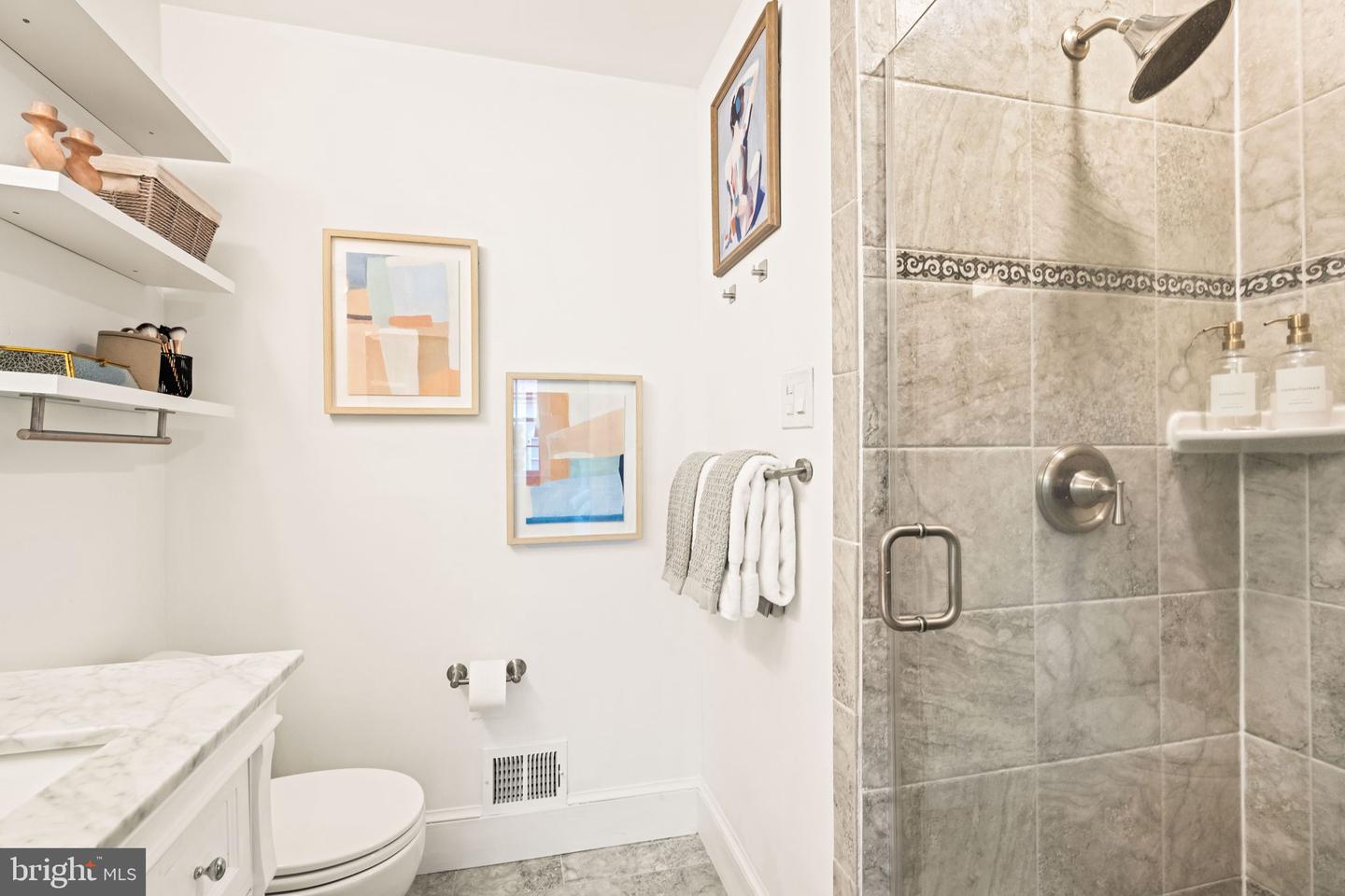 621 S SAINT ASAPH ST, ALEXANDRIA, Virginia 22314, 4 Bedrooms Bedrooms, ,2 BathroomsBathrooms,Residential,For sale,621 S SAINT ASAPH ST,VAAX2048238 MLS # VAAX2048238
