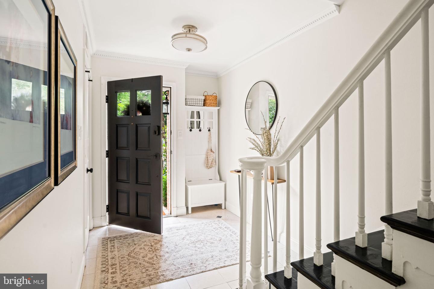 621 S SAINT ASAPH ST, ALEXANDRIA, Virginia 22314, 4 Bedrooms Bedrooms, ,2 BathroomsBathrooms,Residential,For sale,621 S SAINT ASAPH ST,VAAX2048238 MLS # VAAX2048238