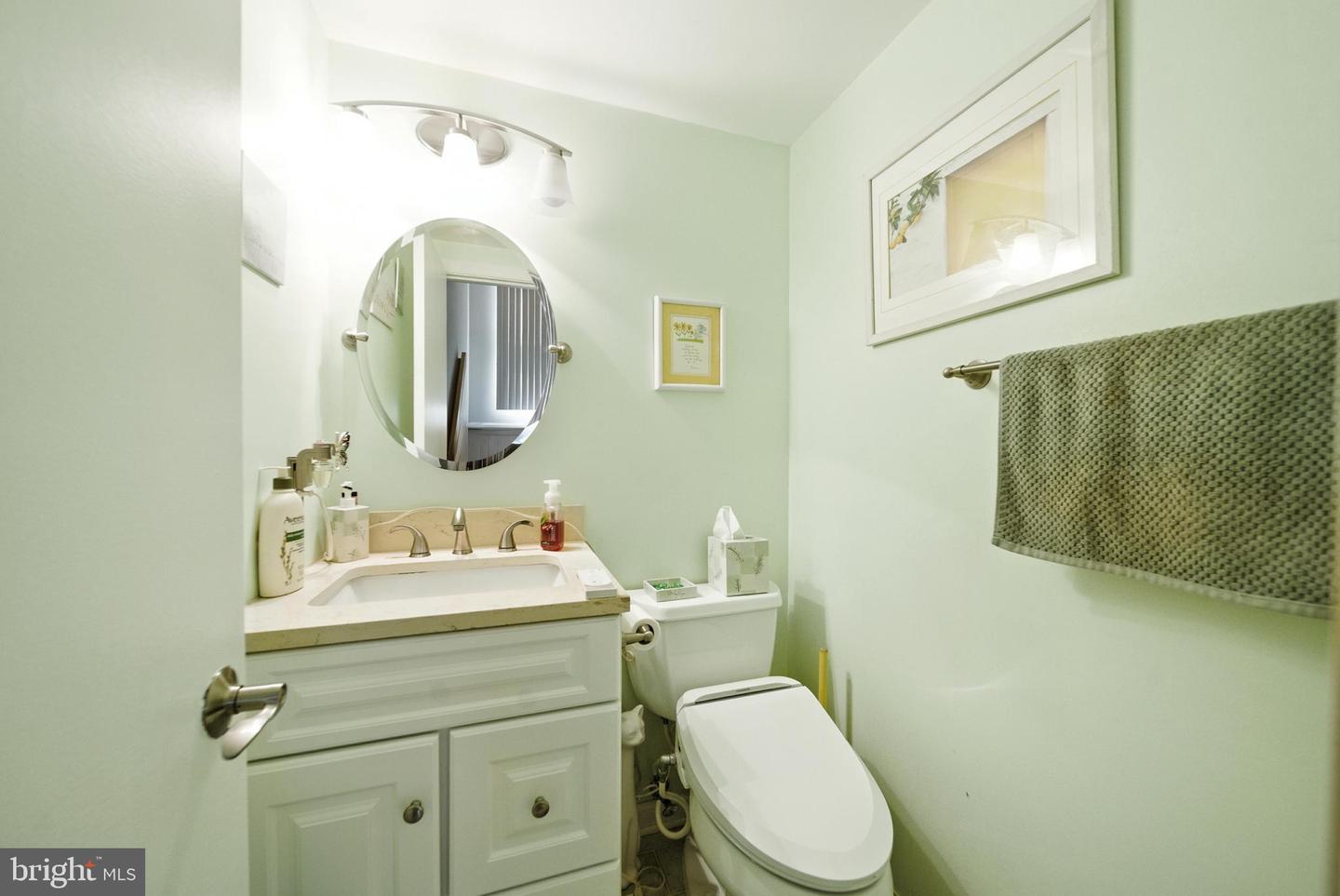2213 CEDAR COVE CT, RESTON, Virginia 20191, 3 Bedrooms Bedrooms, ,2 BathroomsBathrooms,Residential,For sale,2213 CEDAR COVE CT,VAFX2259538 MLS # VAFX2259538