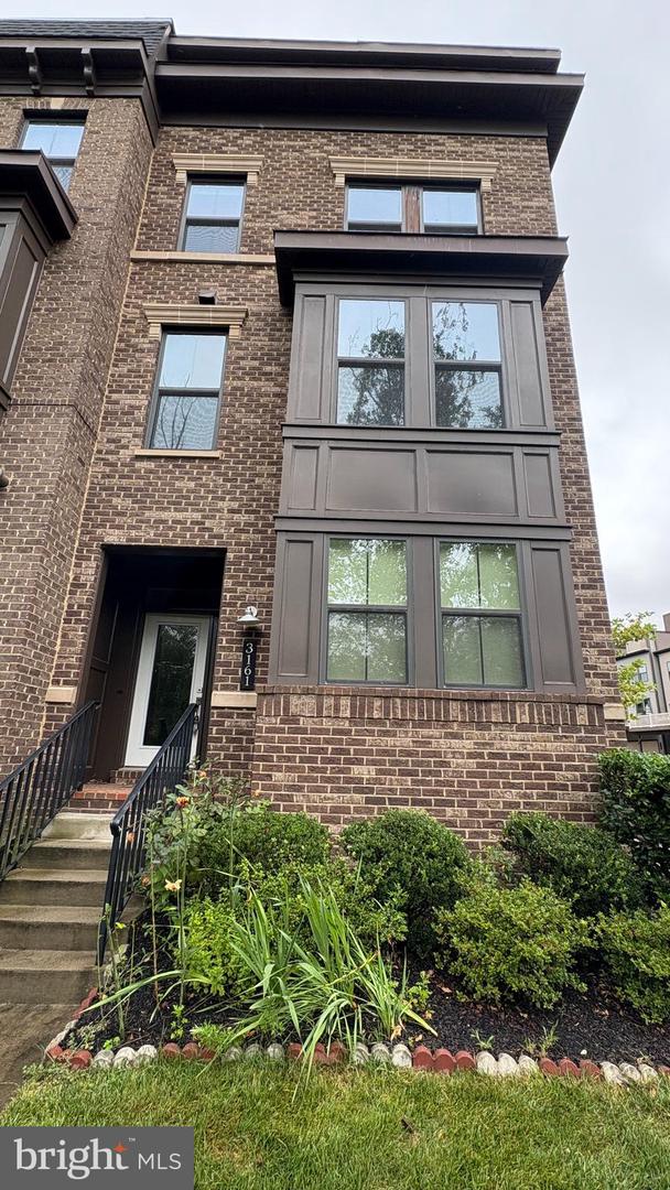 3161 VIRGINIA BLUEBELL CT, FAIRFAX, Virginia 22031, 4 Bedrooms Bedrooms, ,3 BathroomsBathrooms,Residential,For sale,3161 VIRGINIA BLUEBELL CT,VAFX2259550 MLS # VAFX2259550