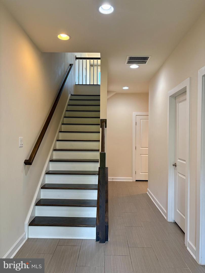 3161 VIRGINIA BLUEBELL CT, FAIRFAX, Virginia 22031, 4 Bedrooms Bedrooms, ,3 BathroomsBathrooms,Residential,For sale,3161 VIRGINIA BLUEBELL CT,VAFX2259550 MLS # VAFX2259550