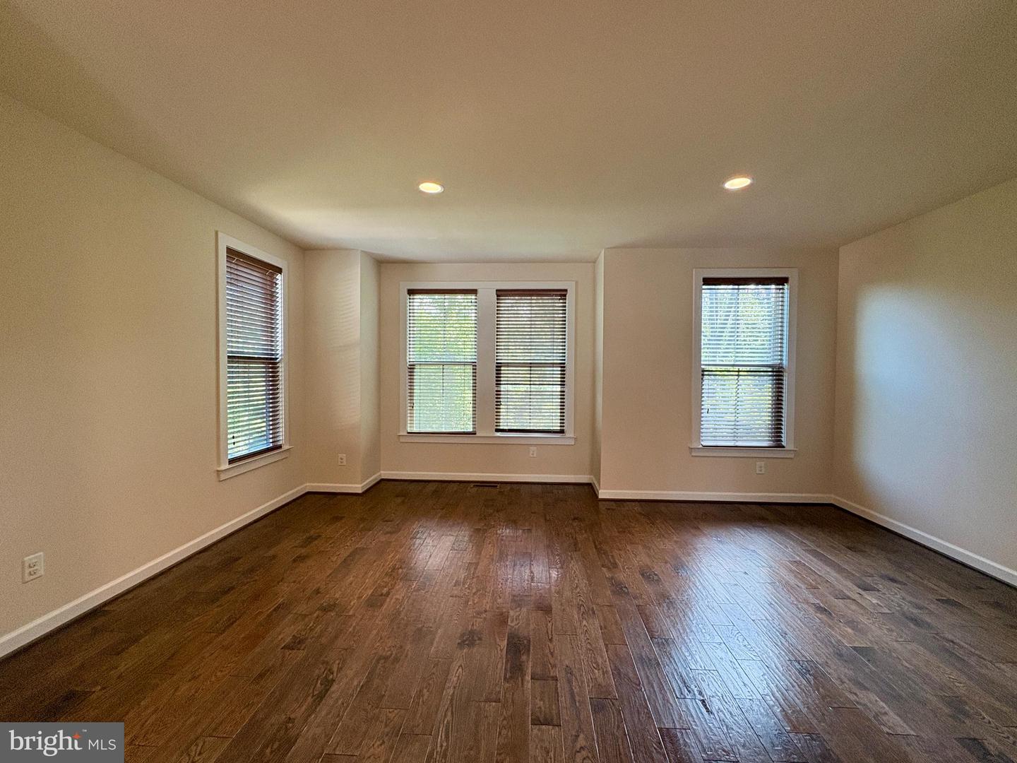 3161 VIRGINIA BLUEBELL CT, FAIRFAX, Virginia 22031, 4 Bedrooms Bedrooms, ,3 BathroomsBathrooms,Residential,For sale,3161 VIRGINIA BLUEBELL CT,VAFX2259550 MLS # VAFX2259550