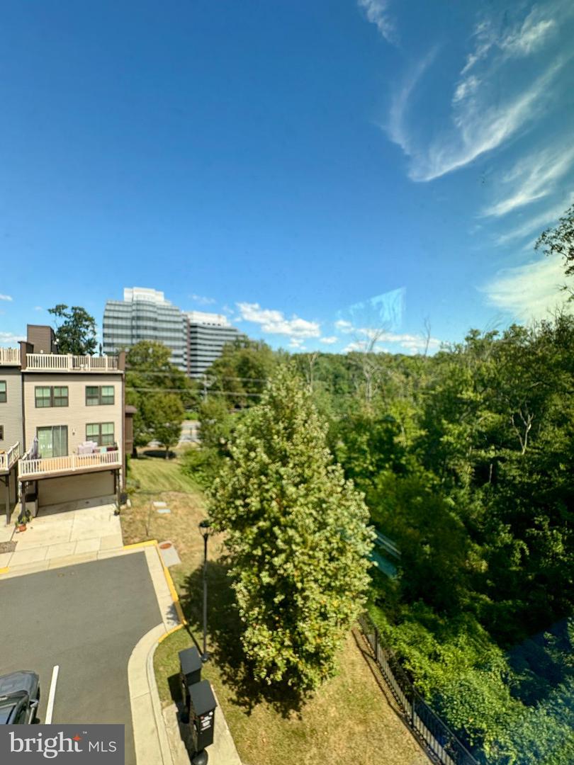 3161 VIRGINIA BLUEBELL CT, FAIRFAX, Virginia 22031, 4 Bedrooms Bedrooms, ,3 BathroomsBathrooms,Residential,For sale,3161 VIRGINIA BLUEBELL CT,VAFX2259550 MLS # VAFX2259550
