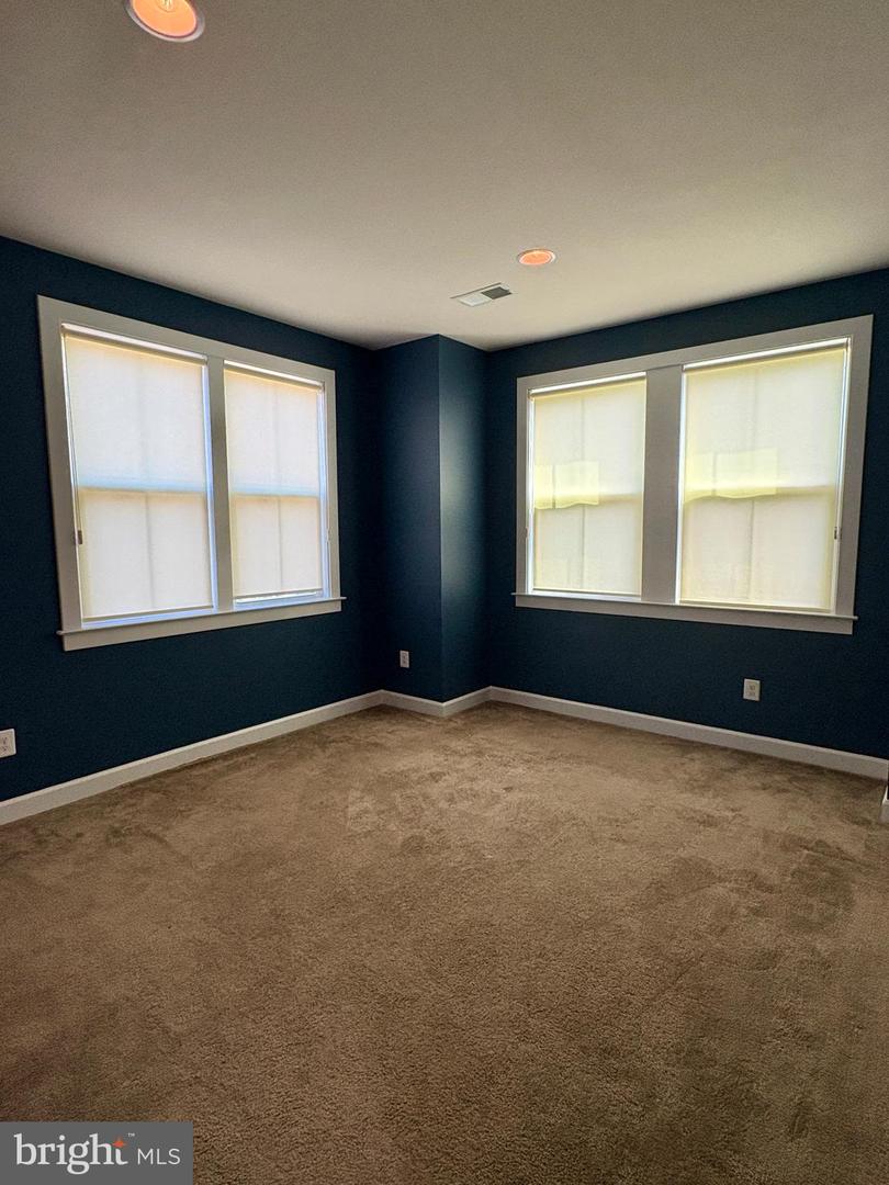 3161 VIRGINIA BLUEBELL CT, FAIRFAX, Virginia 22031, 4 Bedrooms Bedrooms, ,3 BathroomsBathrooms,Residential,For sale,3161 VIRGINIA BLUEBELL CT,VAFX2259550 MLS # VAFX2259550