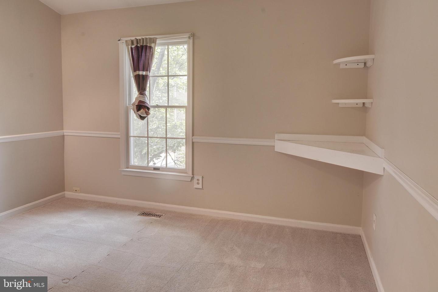 5155 WOODFIELD DR, CENTREVILLE, Virginia 20120, 3 Bedrooms Bedrooms, ,2 BathroomsBathrooms,Residential,For sale,5155 WOODFIELD DR,VAFX2259572 MLS # VAFX2259572