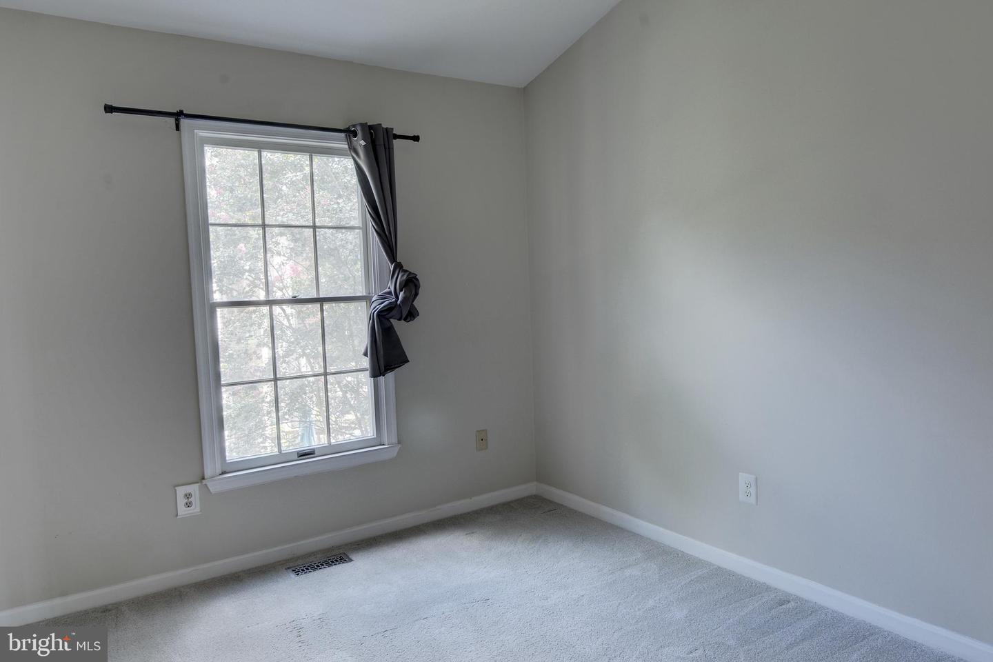 5155 WOODFIELD DR, CENTREVILLE, Virginia 20120, 3 Bedrooms Bedrooms, ,2 BathroomsBathrooms,Residential,For sale,5155 WOODFIELD DR,VAFX2259572 MLS # VAFX2259572