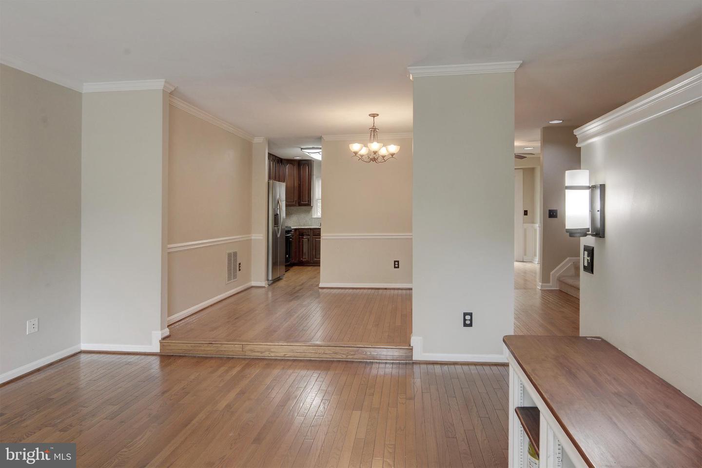 5155 WOODFIELD DR, CENTREVILLE, Virginia 20120, 3 Bedrooms Bedrooms, ,2 BathroomsBathrooms,Residential,For sale,5155 WOODFIELD DR,VAFX2259572 MLS # VAFX2259572