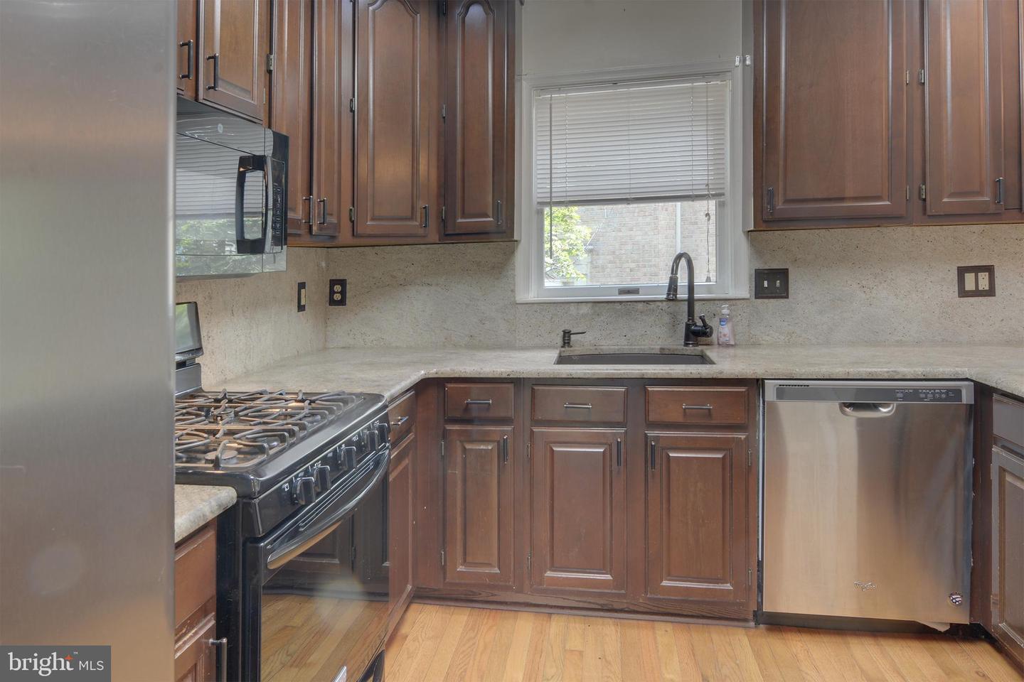 5155 WOODFIELD DR, CENTREVILLE, Virginia 20120, 3 Bedrooms Bedrooms, ,2 BathroomsBathrooms,Residential,For sale,5155 WOODFIELD DR,VAFX2259572 MLS # VAFX2259572