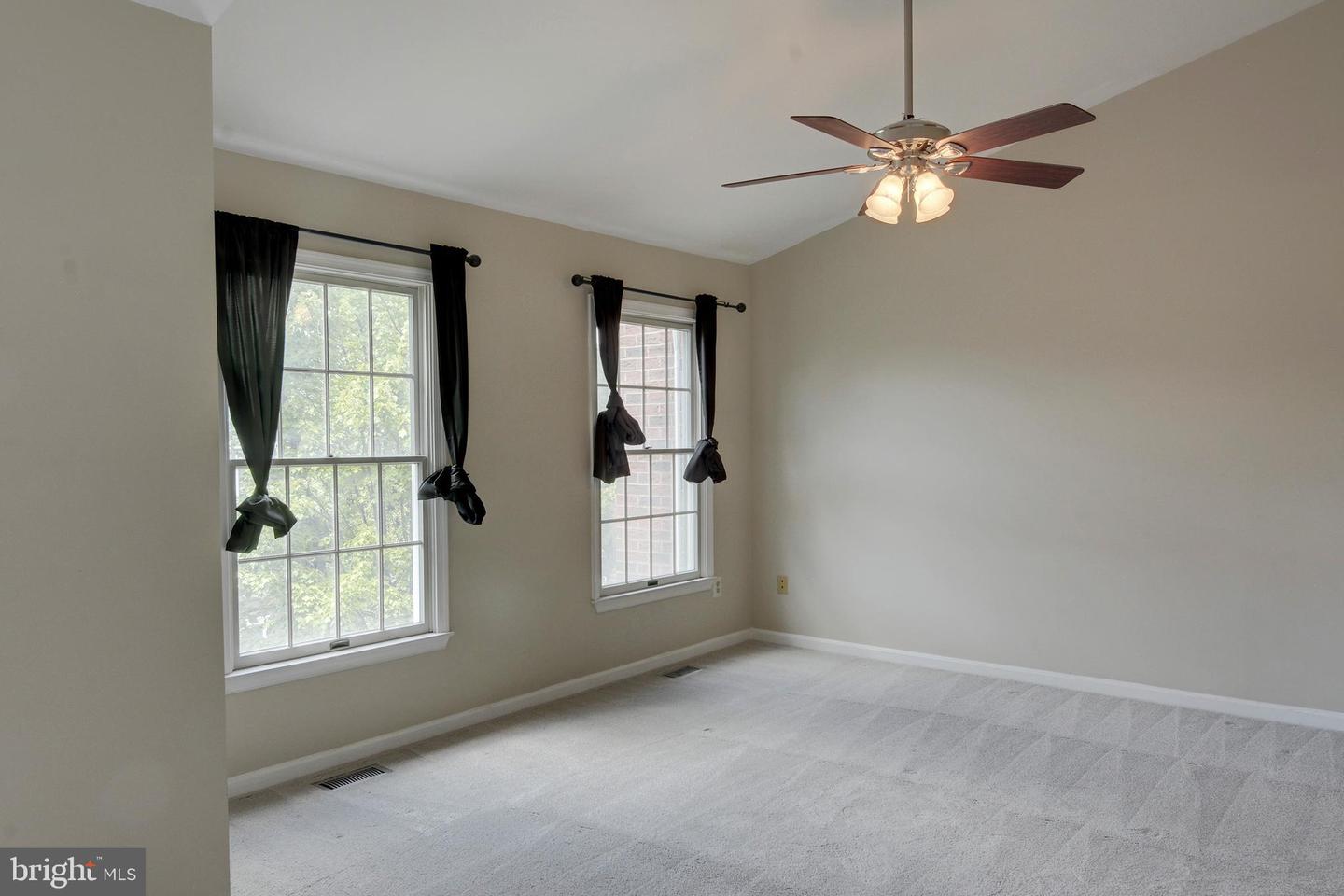 5155 WOODFIELD DR, CENTREVILLE, Virginia 20120, 3 Bedrooms Bedrooms, ,2 BathroomsBathrooms,Residential,For sale,5155 WOODFIELD DR,VAFX2259572 MLS # VAFX2259572