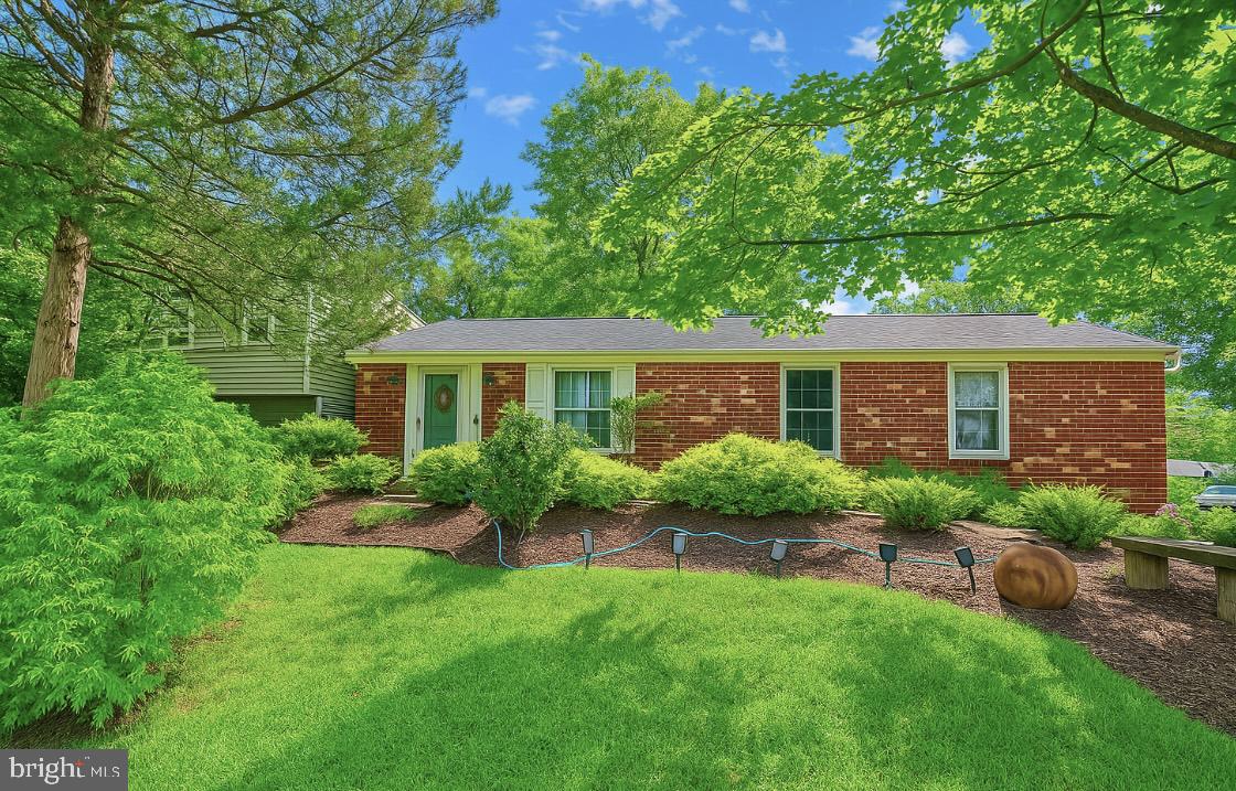13501 KING CHARLES DR, CHANTILLY, Virginia 20151, 3 Bedrooms Bedrooms, ,2 BathroomsBathrooms,Residential,For sale,13501 KING CHARLES DR,VAFX2259676 MLS # VAFX2259676