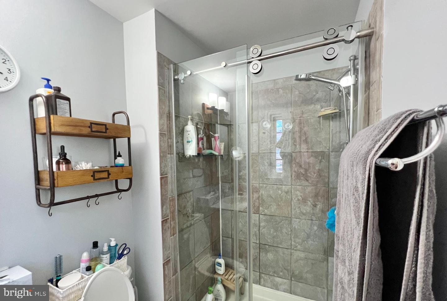 13501 KING CHARLES DR, CHANTILLY, Virginia 20151, 3 Bedrooms Bedrooms, ,2 BathroomsBathrooms,Residential,For sale,13501 KING CHARLES DR,VAFX2259676 MLS # VAFX2259676