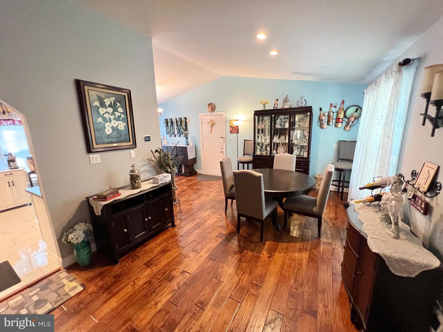 13501 KING CHARLES DR, CHANTILLY, Virginia 20151, 3 Bedrooms Bedrooms, ,2 BathroomsBathrooms,Residential,For sale,13501 KING CHARLES DR,VAFX2259676 MLS # VAFX2259676