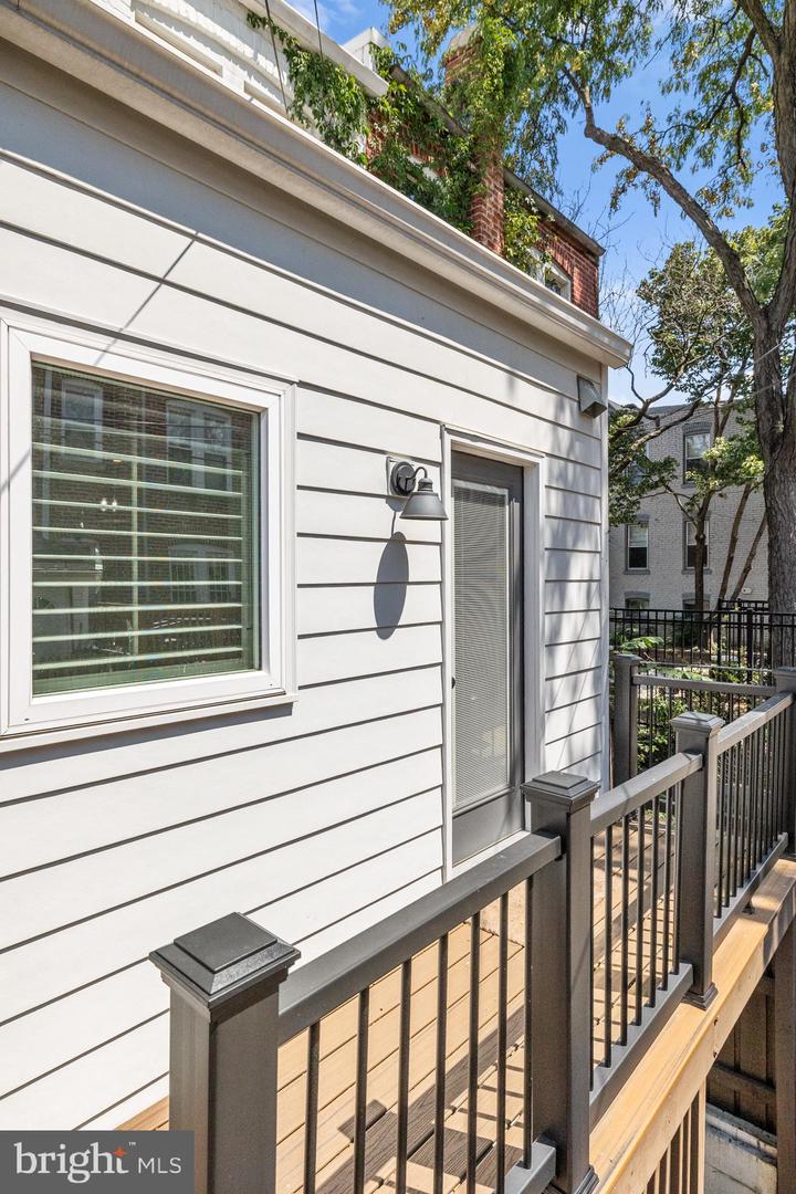 760 HOBART PL NW, WASHINGTON, District Of Columbia 20001, 3 Bedrooms Bedrooms, ,2 BathroomsBathrooms,Residential,For sale,760 HOBART PL NW,DCDC2214024 MLS # DCDC2214024
