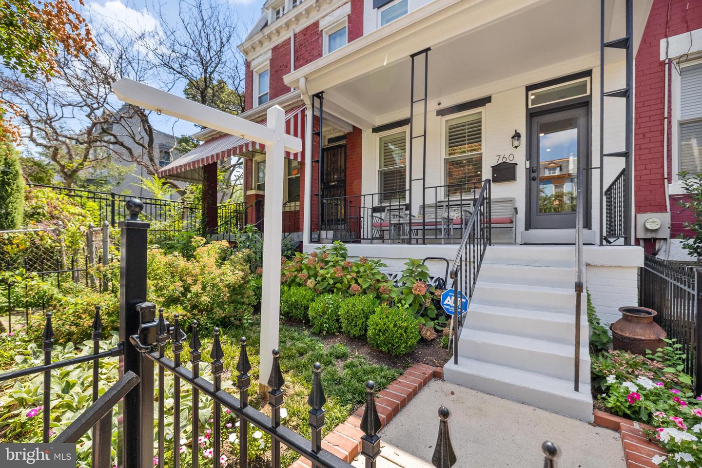 760 HOBART PL NW, WASHINGTON, District Of Columbia 20001, 3 Bedrooms Bedrooms, ,2 BathroomsBathrooms,Residential,For sale,760 HOBART PL NW,DCDC2214024 MLS # DCDC2214024