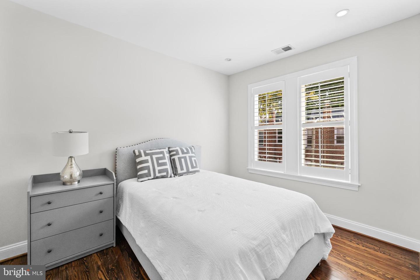 760 HOBART PL NW, WASHINGTON, District Of Columbia 20001, 3 Bedrooms Bedrooms, ,2 BathroomsBathrooms,Residential,For sale,760 HOBART PL NW,DCDC2214024 MLS # DCDC2214024