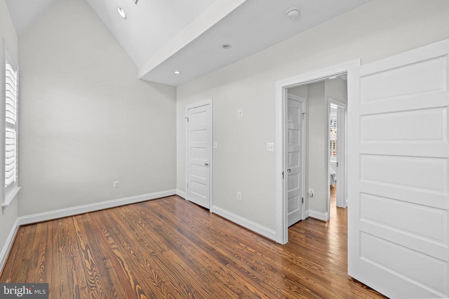 760 HOBART PL NW, WASHINGTON, District Of Columbia 20001, 3 Bedrooms Bedrooms, ,2 BathroomsBathrooms,Residential,For sale,760 HOBART PL NW,DCDC2214024 MLS # DCDC2214024