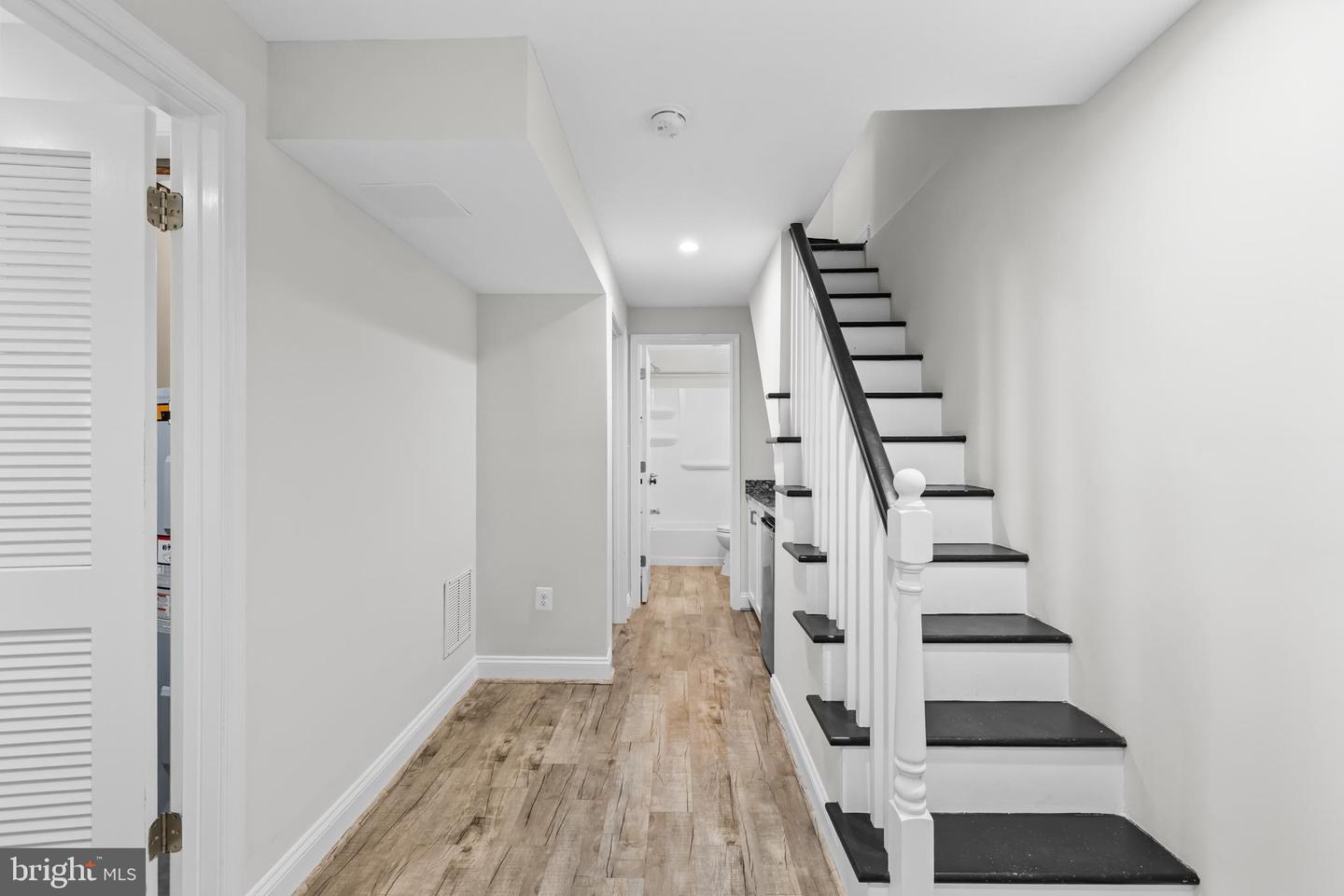 760 HOBART PL NW, WASHINGTON, District Of Columbia 20001, 3 Bedrooms Bedrooms, ,2 BathroomsBathrooms,Residential,For sale,760 HOBART PL NW,DCDC2214024 MLS # DCDC2214024