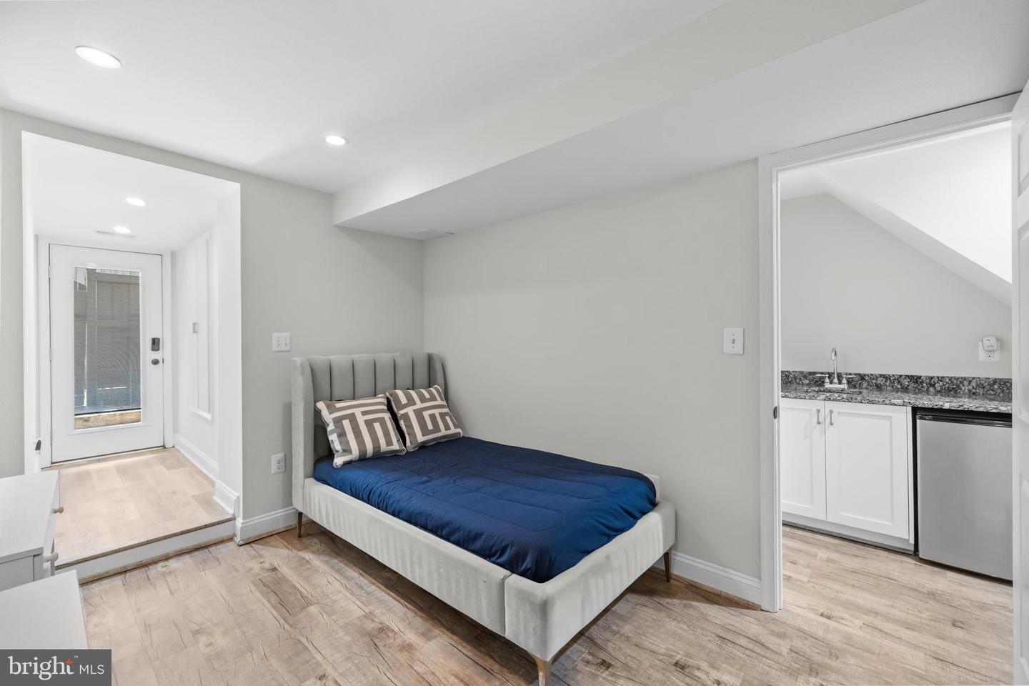 760 HOBART PL NW, WASHINGTON, District Of Columbia 20001, 3 Bedrooms Bedrooms, ,2 BathroomsBathrooms,Residential,For sale,760 HOBART PL NW,DCDC2214024 MLS # DCDC2214024
