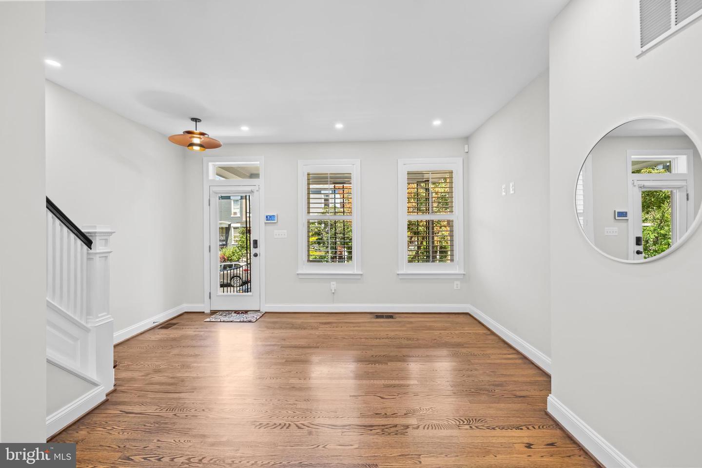 760 HOBART PL NW, WASHINGTON, District Of Columbia 20001, 3 Bedrooms Bedrooms, ,2 BathroomsBathrooms,Residential,For sale,760 HOBART PL NW,DCDC2214024 MLS # DCDC2214024