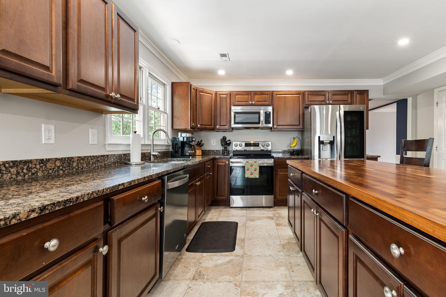 10195 WISTLEWOOD CT, MANASSAS, Virginia 20110, 4 Bedrooms Bedrooms, ,3 BathroomsBathrooms,Residential,For sale,10195 WISTLEWOOD CT,VAMN2009156 MLS # VAMN2009156
