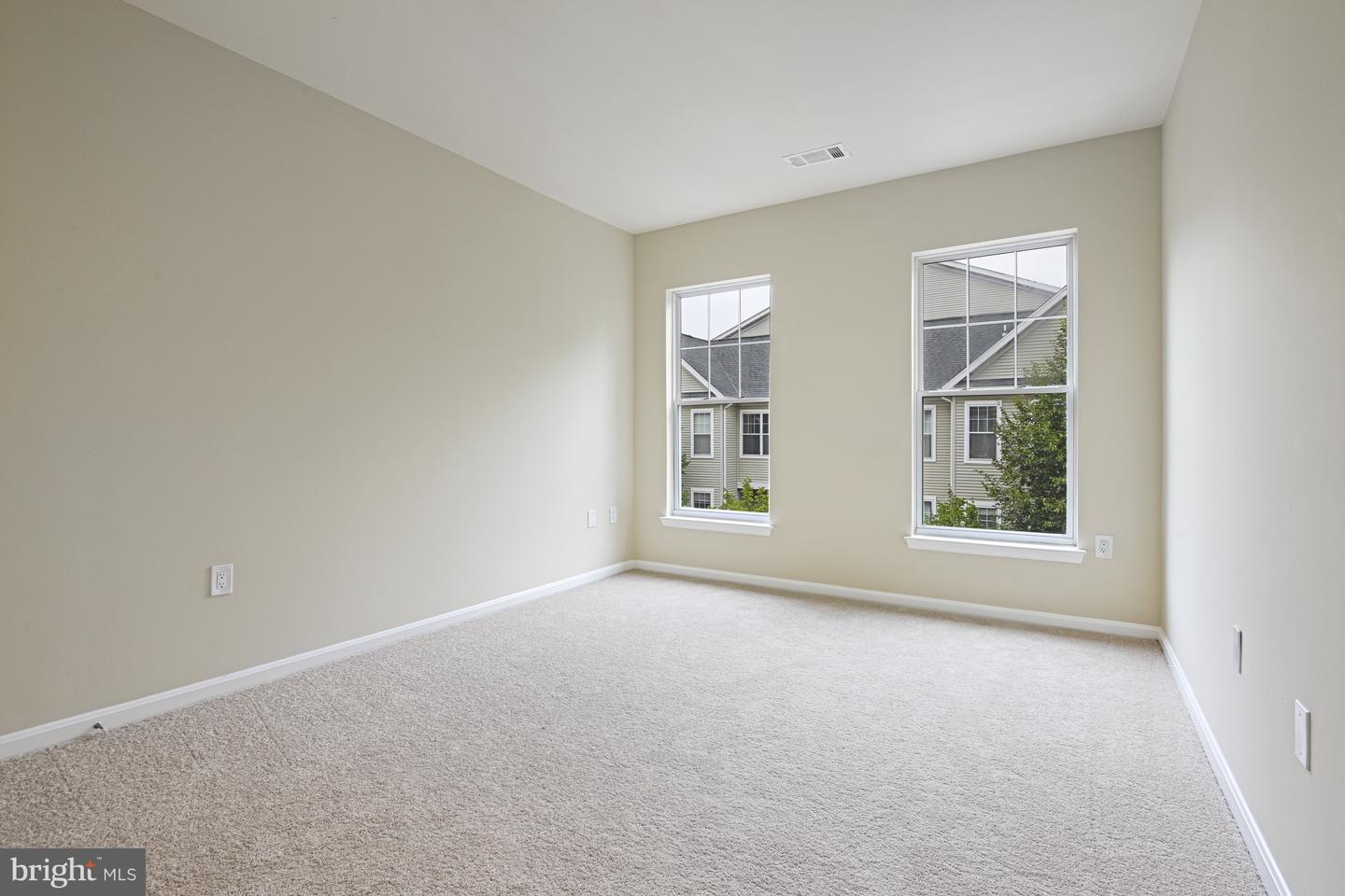 13371-T CONNOR DR #T, CENTREVILLE, Virginia 20120, 2 Bedrooms Bedrooms, ,2 BathroomsBathrooms,Residential,For sale,13371-T CONNOR DR #T,VAFX2259870 MLS # VAFX2259870