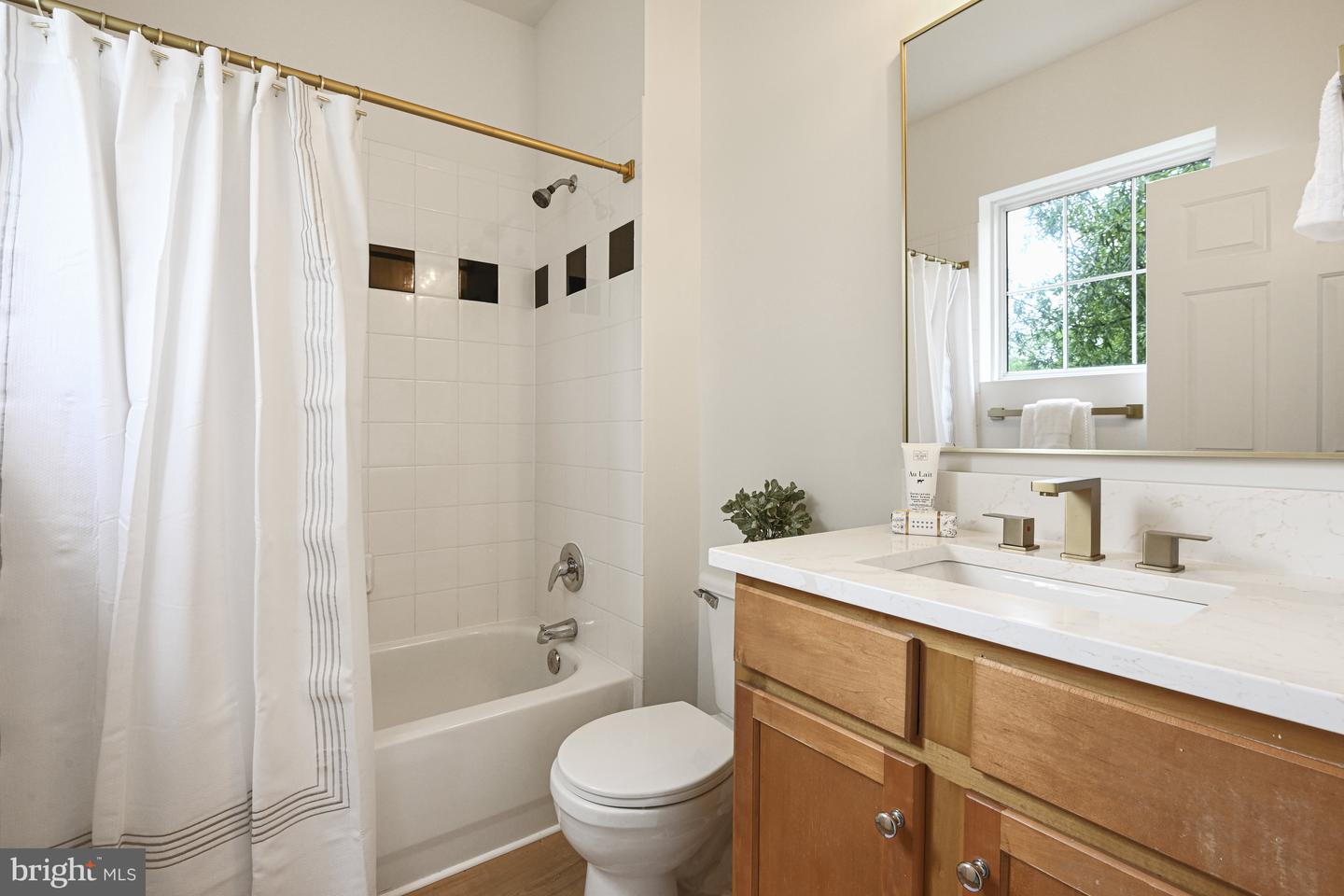 13371-T CONNOR DR #T, CENTREVILLE, Virginia 20120, 2 Bedrooms Bedrooms, ,2 BathroomsBathrooms,Residential,For sale,13371-T CONNOR DR #T,VAFX2259870 MLS # VAFX2259870