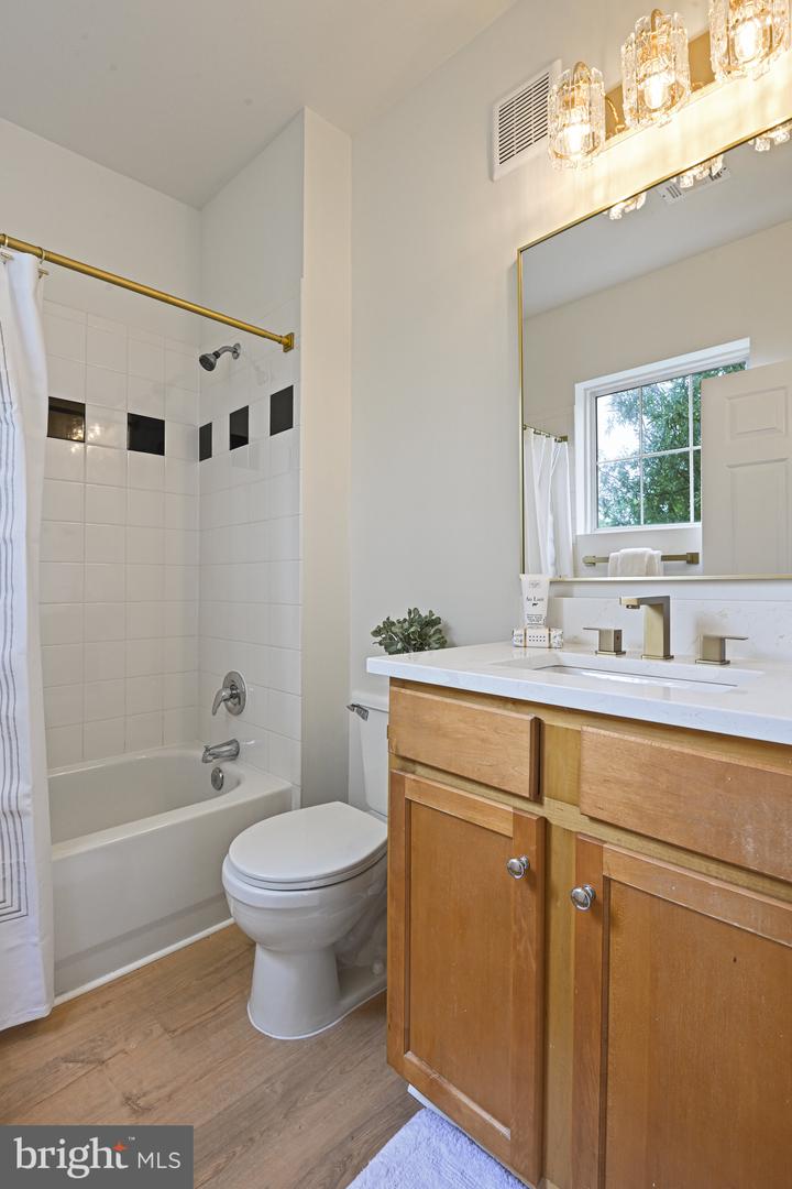 13371-T CONNOR DR #T, CENTREVILLE, Virginia 20120, 2 Bedrooms Bedrooms, ,2 BathroomsBathrooms,Residential,For sale,13371-T CONNOR DR #T,VAFX2259870 MLS # VAFX2259870