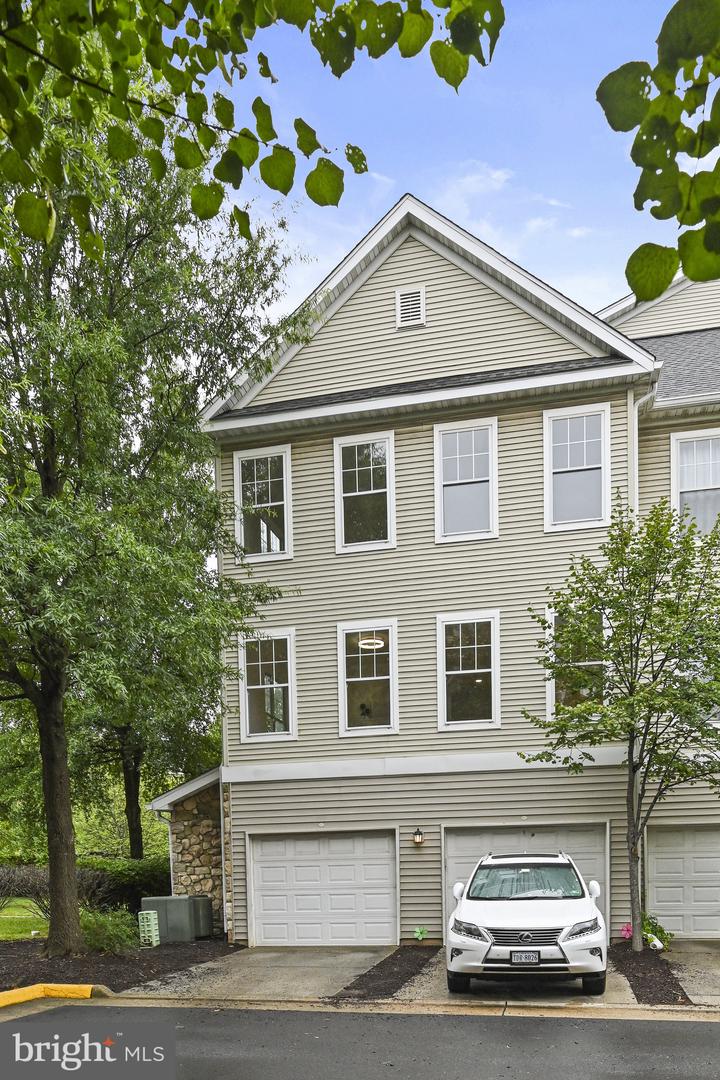 13371-T CONNOR DR #T, CENTREVILLE, Virginia 20120, 2 Bedrooms Bedrooms, ,2 BathroomsBathrooms,Residential,For sale,13371-T CONNOR DR #T,VAFX2259870 MLS # VAFX2259870