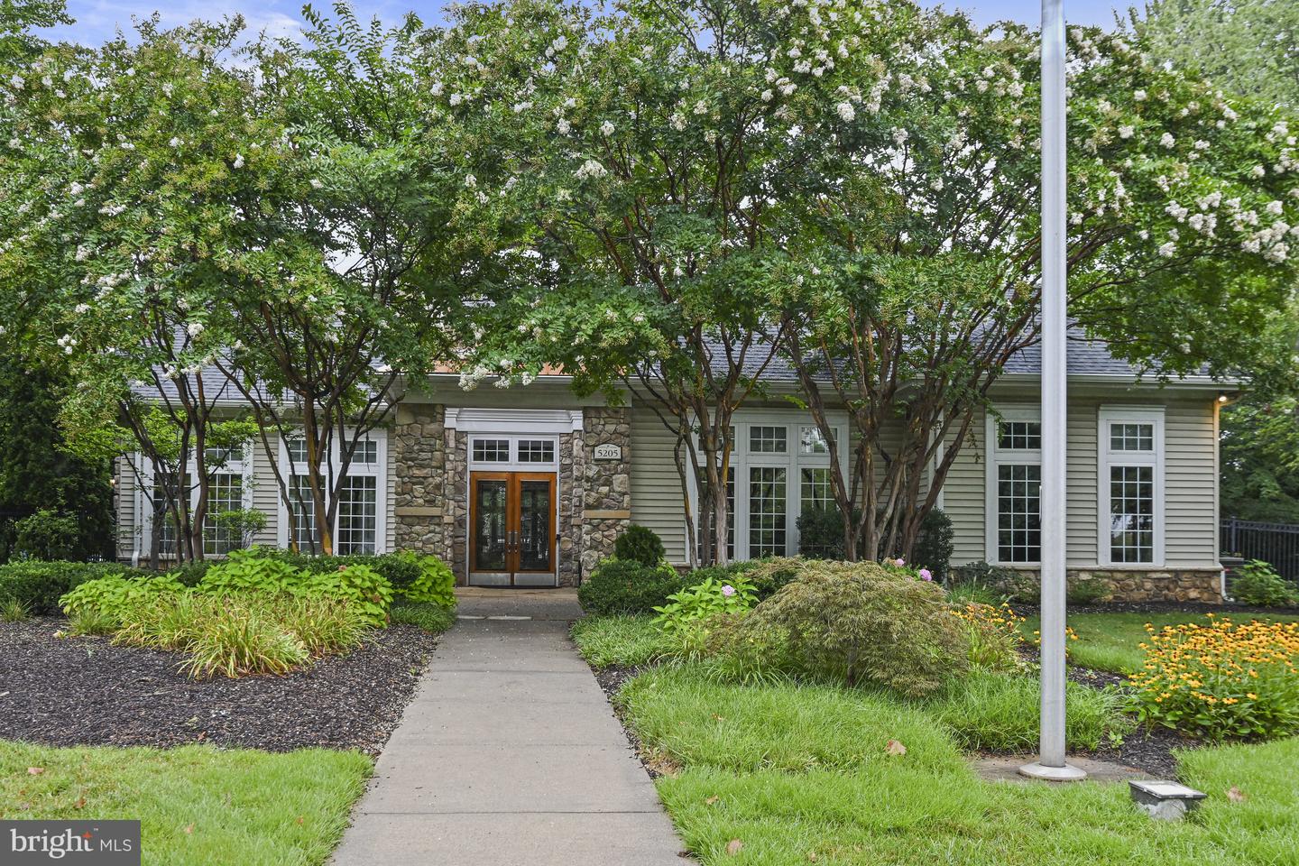 13371-T CONNOR DR #T, CENTREVILLE, Virginia 20120, 2 Bedrooms Bedrooms, ,2 BathroomsBathrooms,Residential,For sale,13371-T CONNOR DR #T,VAFX2259870 MLS # VAFX2259870
