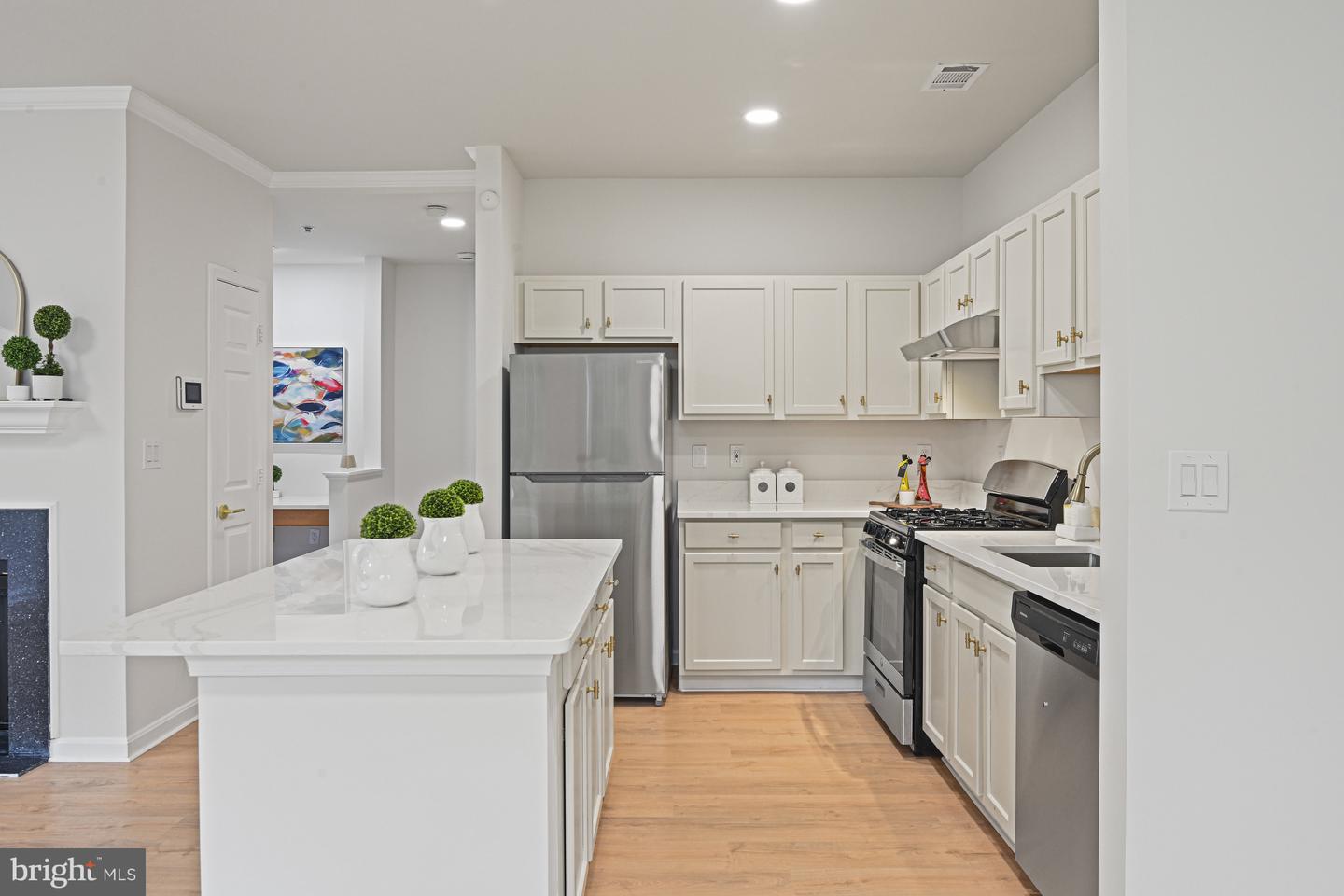 13371-T CONNOR DR #T, CENTREVILLE, Virginia 20120, 2 Bedrooms Bedrooms, ,2 BathroomsBathrooms,Residential,For sale,13371-T CONNOR DR #T,VAFX2259870 MLS # VAFX2259870