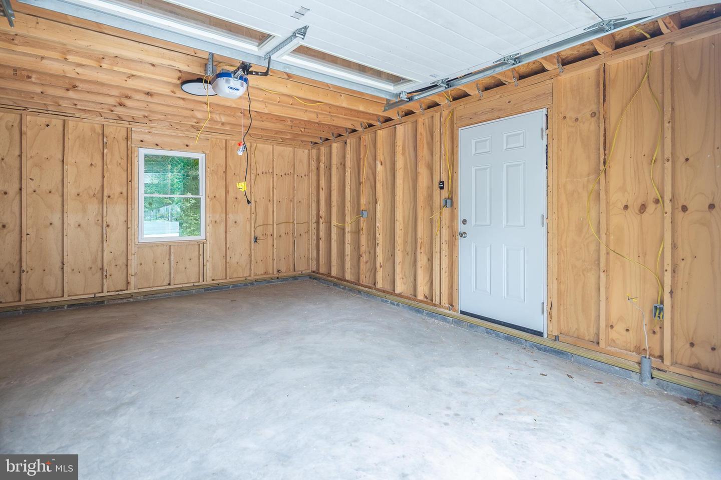12050 LESTER RD, MANASSAS, Virginia 20112, 3 Bedrooms Bedrooms, ,2 BathroomsBathrooms,Residential,For sale,12050 LESTER RD,VAPW2100944 MLS # VAPW2100944