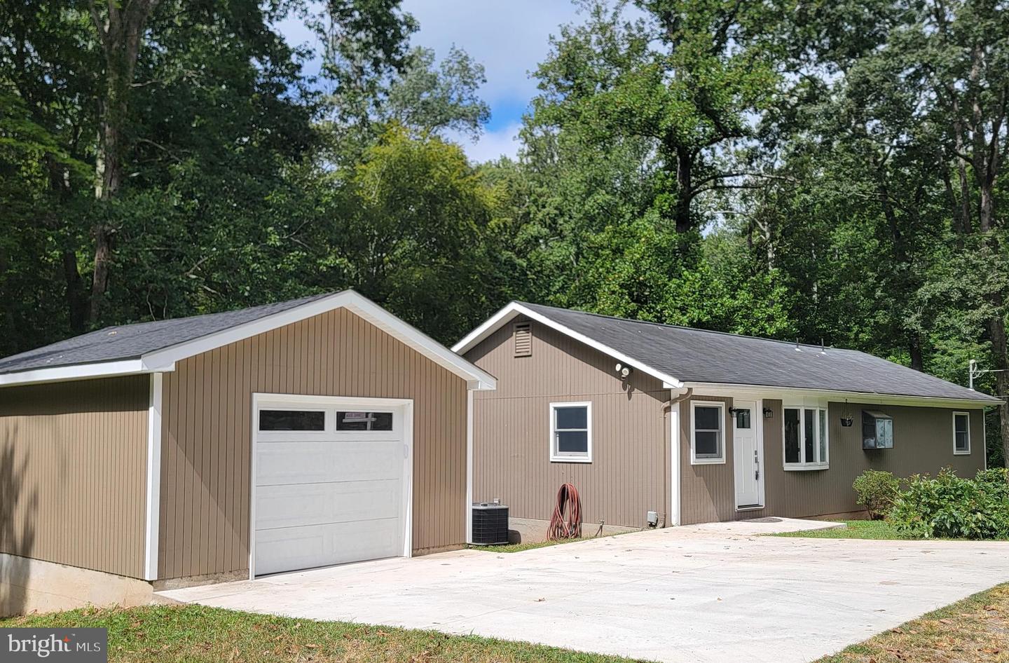 12050 LESTER RD, MANASSAS, Virginia 20112, 3 Bedrooms Bedrooms, ,2 BathroomsBathrooms,Residential,For sale,12050 LESTER RD,VAPW2100944 MLS # VAPW2100944