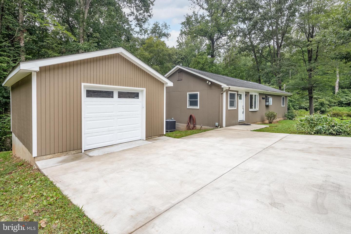 12050 LESTER RD, MANASSAS, Virginia 20112, 3 Bedrooms Bedrooms, ,2 BathroomsBathrooms,Residential,For sale,12050 LESTER RD,VAPW2100944 MLS # VAPW2100944