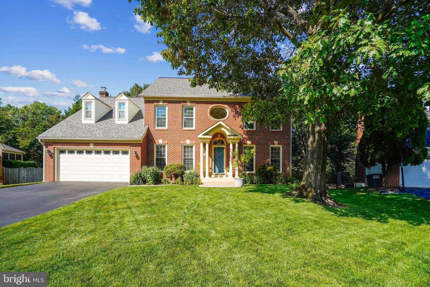 6315 DRILL FIELD CT, CENTREVILLE, Virginia 20121, 4 Bedrooms Bedrooms, 18 Rooms Rooms,4 BathroomsBathrooms,Residential,For sale,6315 DRILL FIELD CT,VAFX2259912 MLS # VAFX2259912