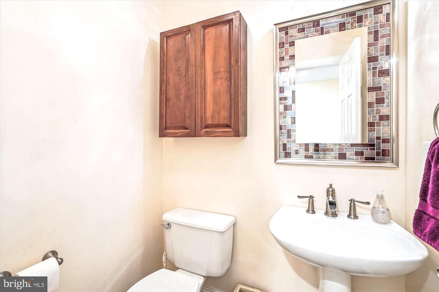 6315 DRILL FIELD CT, CENTREVILLE, Virginia 20121, 4 Bedrooms Bedrooms, 18 Rooms Rooms,4 BathroomsBathrooms,Residential,For sale,6315 DRILL FIELD CT,VAFX2259912 MLS # VAFX2259912