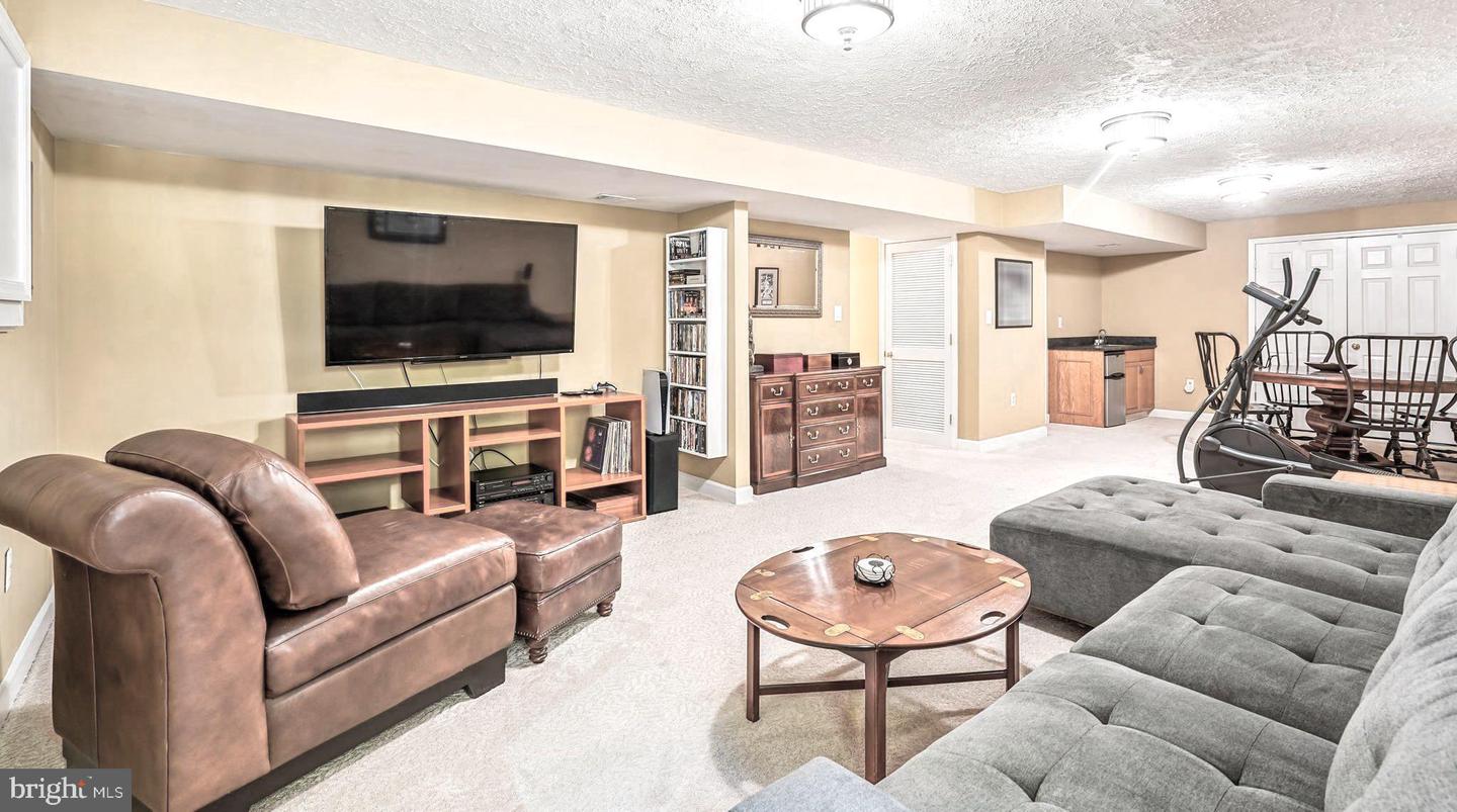 6315 DRILL FIELD CT, CENTREVILLE, Virginia 20121, 4 Bedrooms Bedrooms, 18 Rooms Rooms,4 BathroomsBathrooms,Residential,For sale,6315 DRILL FIELD CT,VAFX2259912 MLS # VAFX2259912