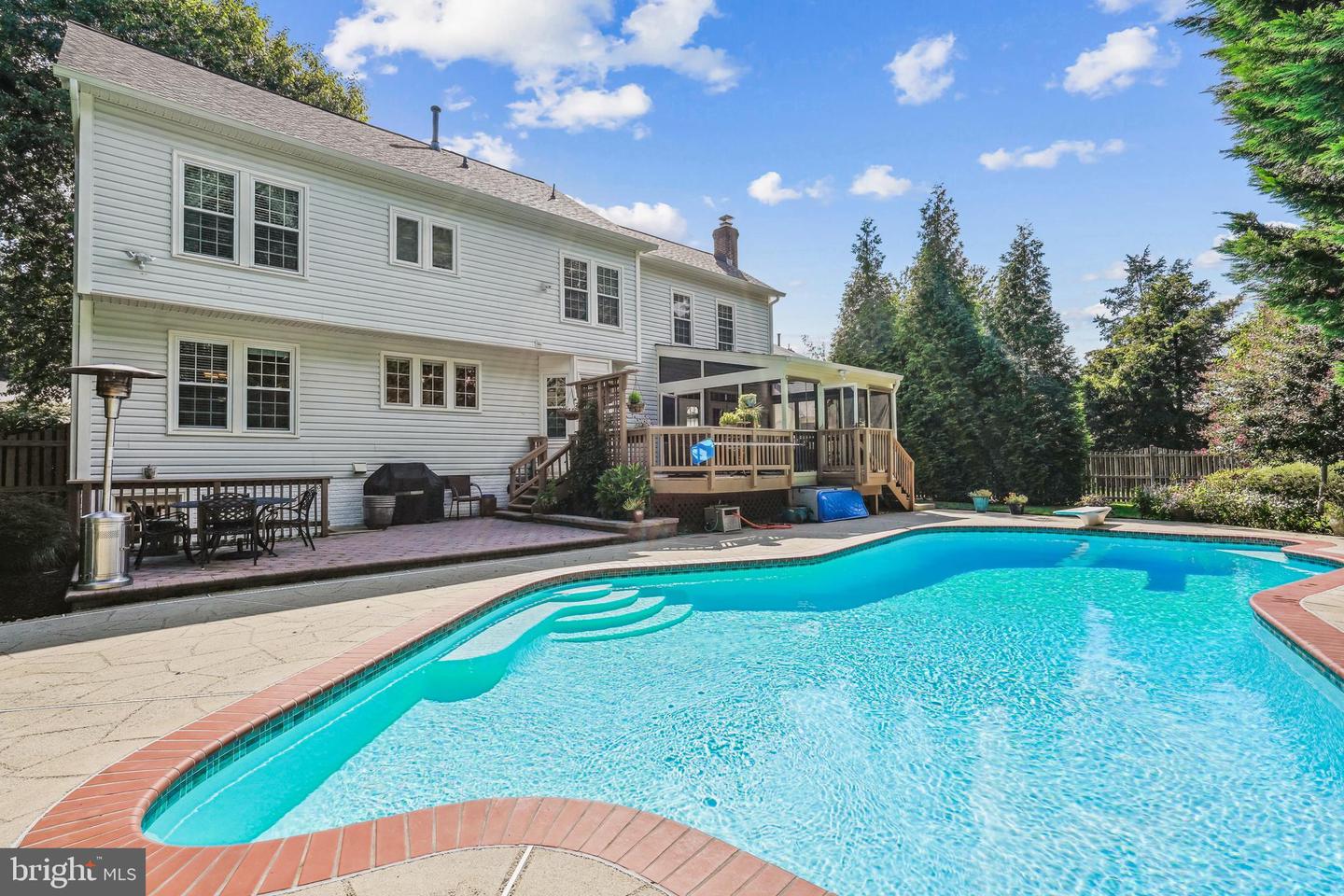 6315 DRILL FIELD CT, CENTREVILLE, Virginia 20121, 4 Bedrooms Bedrooms, 18 Rooms Rooms,4 BathroomsBathrooms,Residential,For sale,6315 DRILL FIELD CT,VAFX2259912 MLS # VAFX2259912