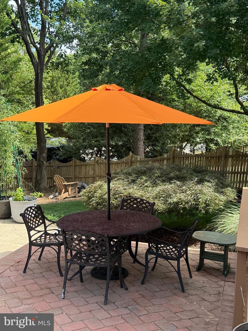 6315 DRILL FIELD CT, CENTREVILLE, Virginia 20121, 4 Bedrooms Bedrooms, 18 Rooms Rooms,4 BathroomsBathrooms,Residential,For sale,6315 DRILL FIELD CT,VAFX2259912 MLS # VAFX2259912