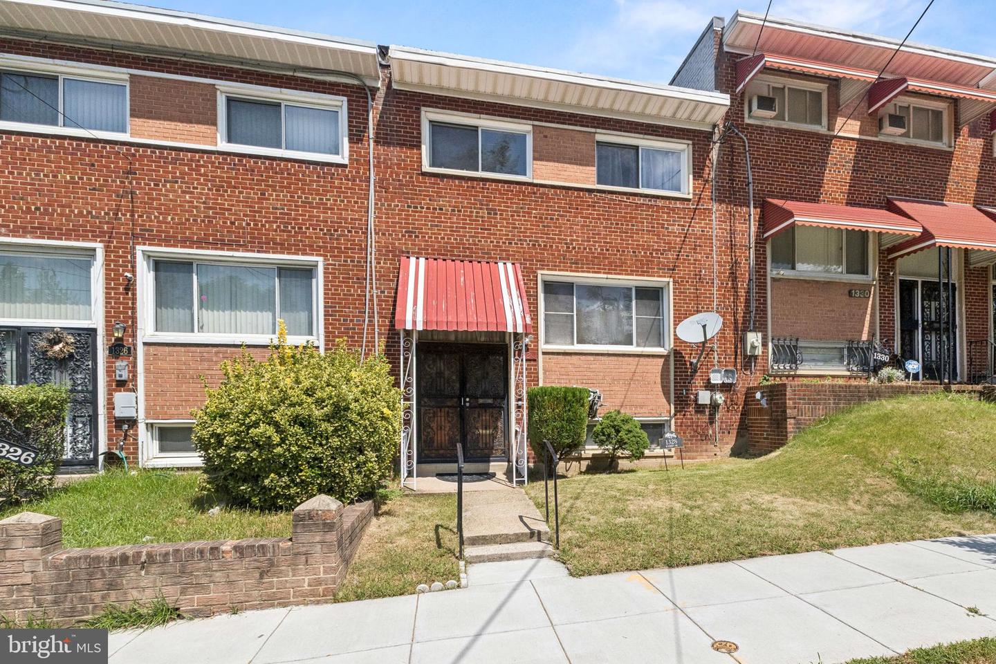 1328 W ST NE, WASHINGTON, District Of Columbia 20018, 3 Bedrooms Bedrooms, ,1 BathroomBathrooms,Residential,For sale,1328 W ST NE,DCDC2214134 MLS # DCDC2214134