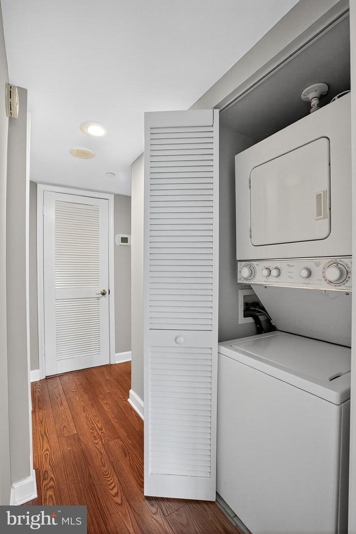 1001 N RANDOLPH ST #418, ARLINGTON, Virginia 22201, 1 Bedroom Bedrooms, ,1 BathroomBathrooms,Residential,For sale,1001 N RANDOLPH ST #418,VAAR2062012 MLS # VAAR2062012