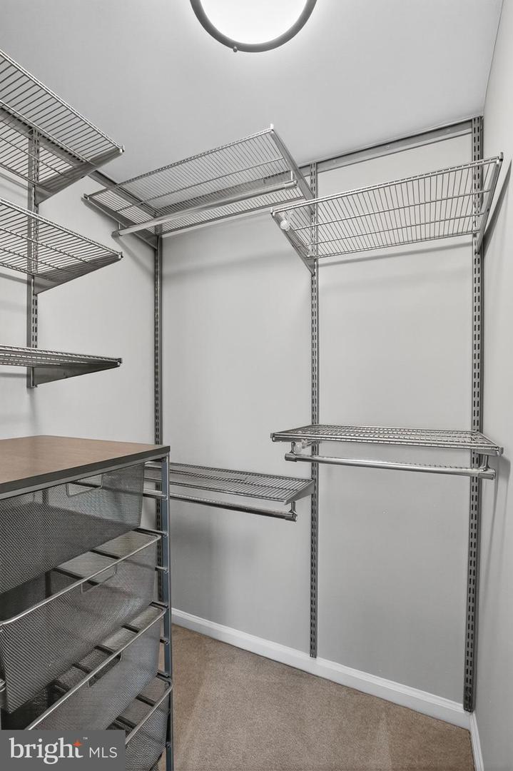 1001 N RANDOLPH ST #418, ARLINGTON, Virginia 22201, 1 Bedroom Bedrooms, ,1 BathroomBathrooms,Residential,For sale,1001 N RANDOLPH ST #418,VAAR2062012 MLS # VAAR2062012
