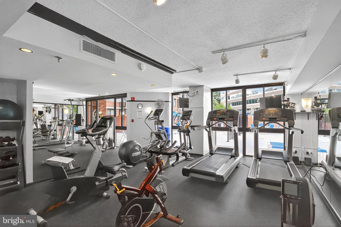 1001 N RANDOLPH ST #418, ARLINGTON, Virginia 22201, 1 Bedroom Bedrooms, ,1 BathroomBathrooms,Residential,For sale,1001 N RANDOLPH ST #418,VAAR2062012 MLS # VAAR2062012