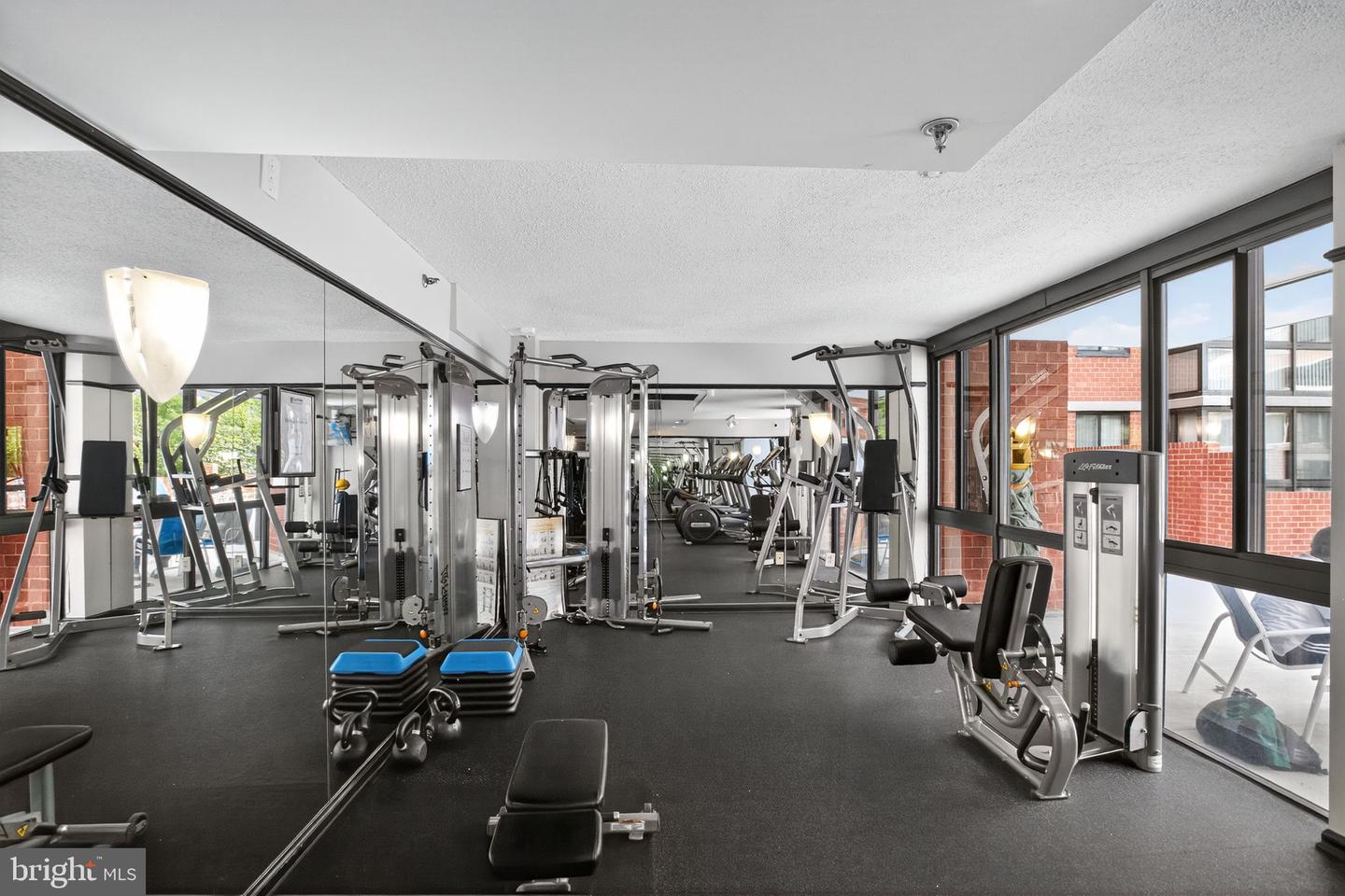 1001 N RANDOLPH ST #418, ARLINGTON, Virginia 22201, 1 Bedroom Bedrooms, ,1 BathroomBathrooms,Residential,For sale,1001 N RANDOLPH ST #418,VAAR2062012 MLS # VAAR2062012
